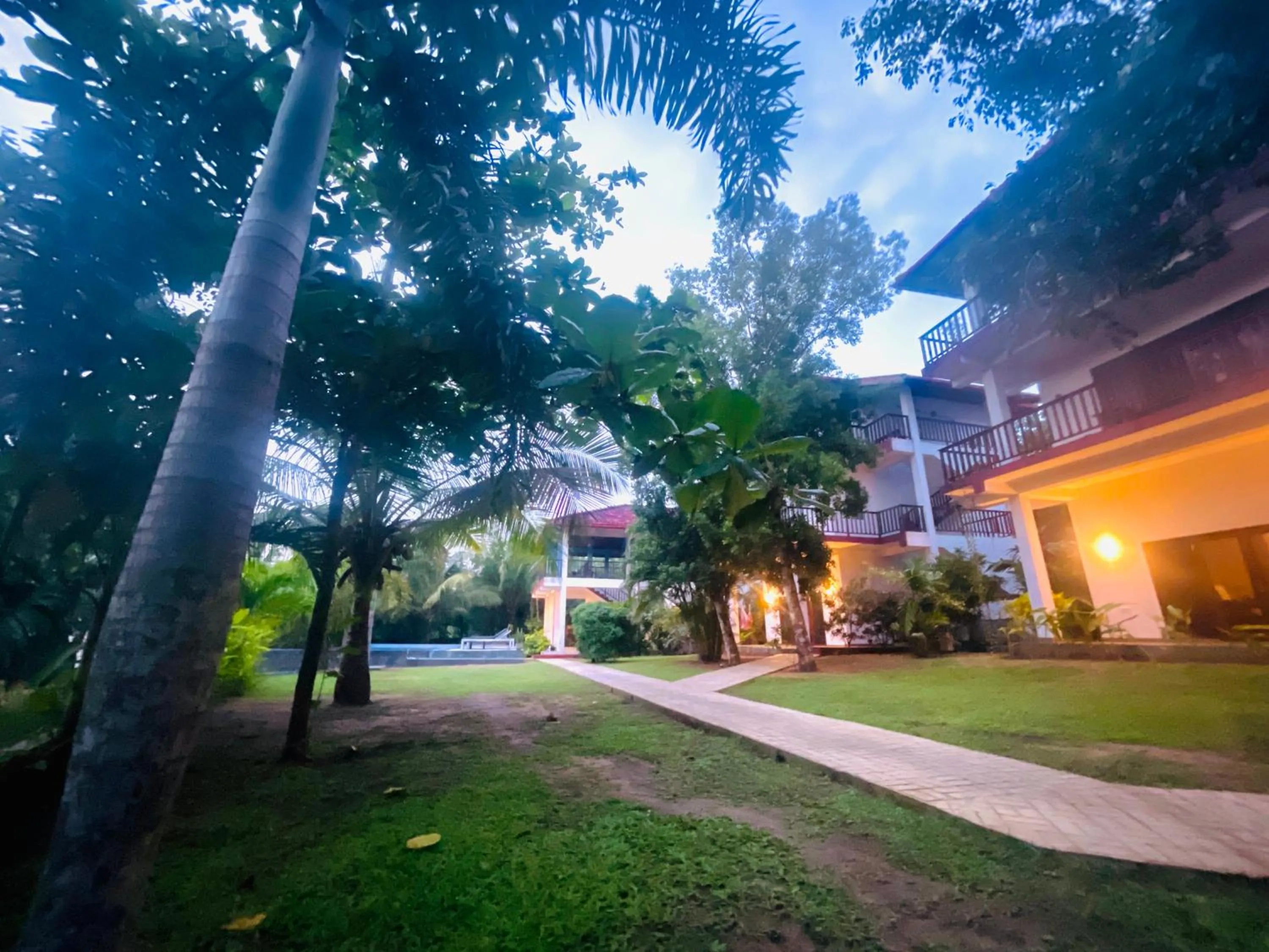 Ashansa Lagoon Resort