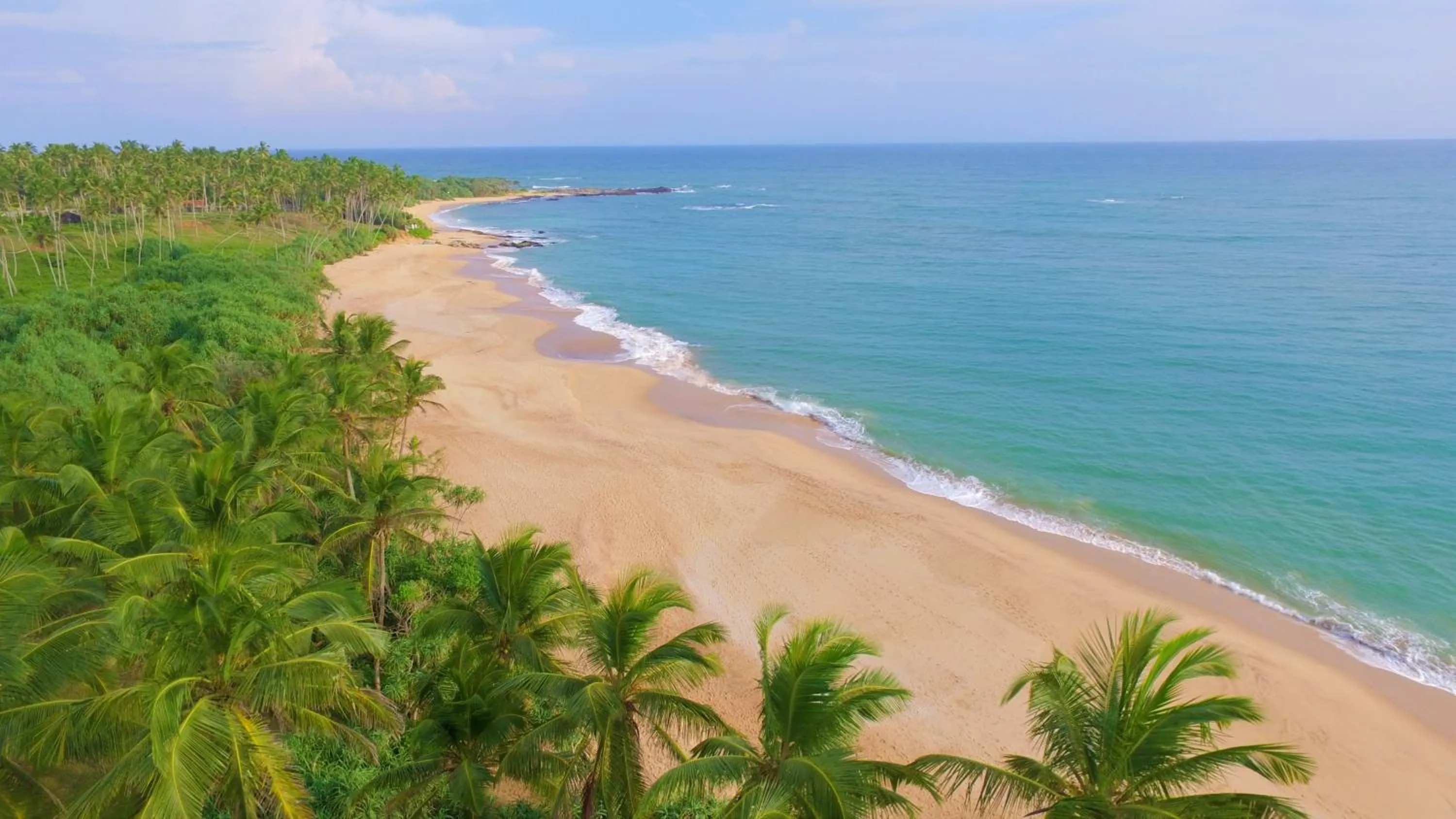 Beach in Ashansa Lagoon Resort