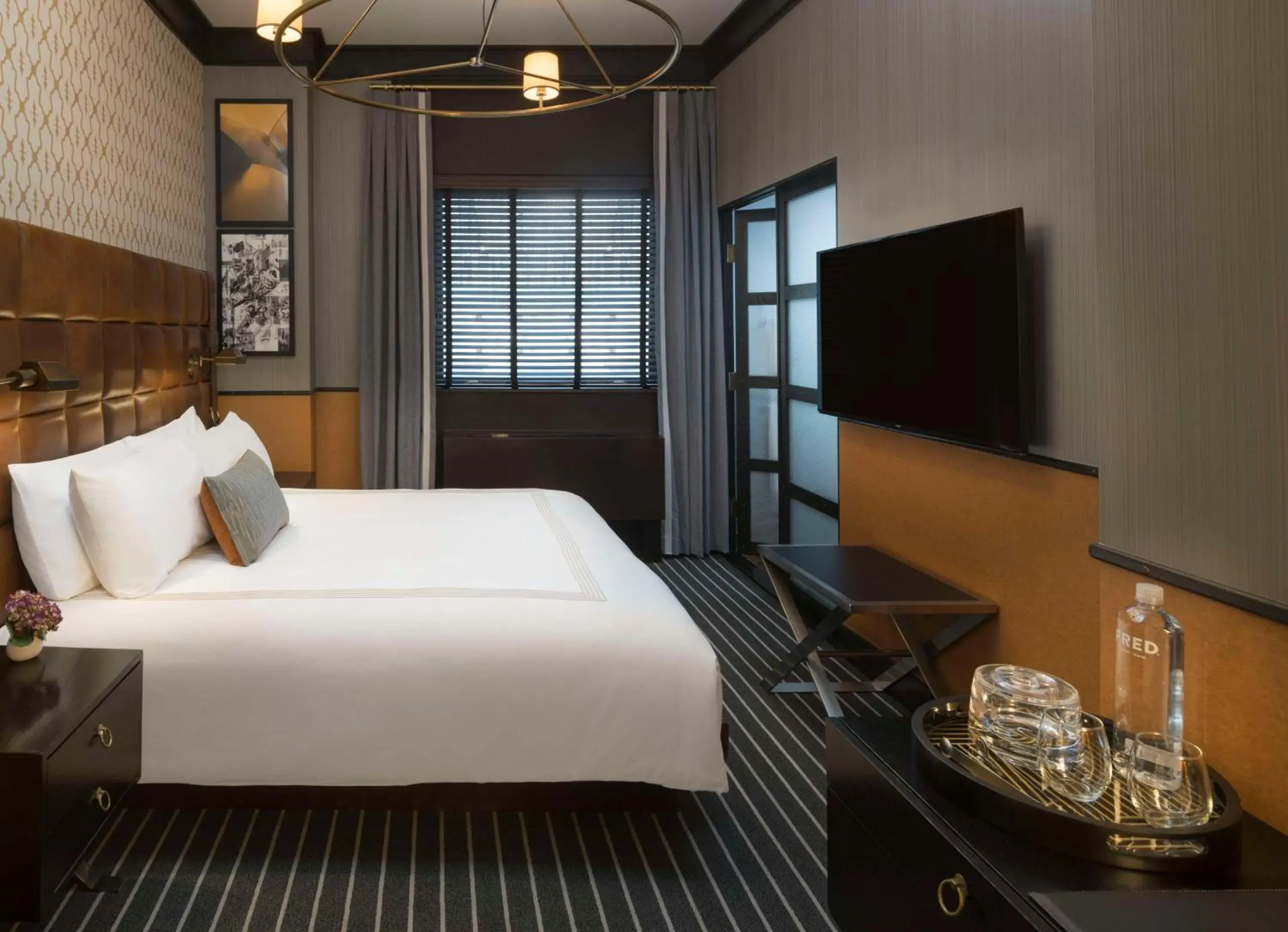 Bedroom, Bed in Gild Hall, A Thompson Hotel, by Hyatt Bedroom, Bed in Gild Hall, A Thompson Hotel, by Hyatt