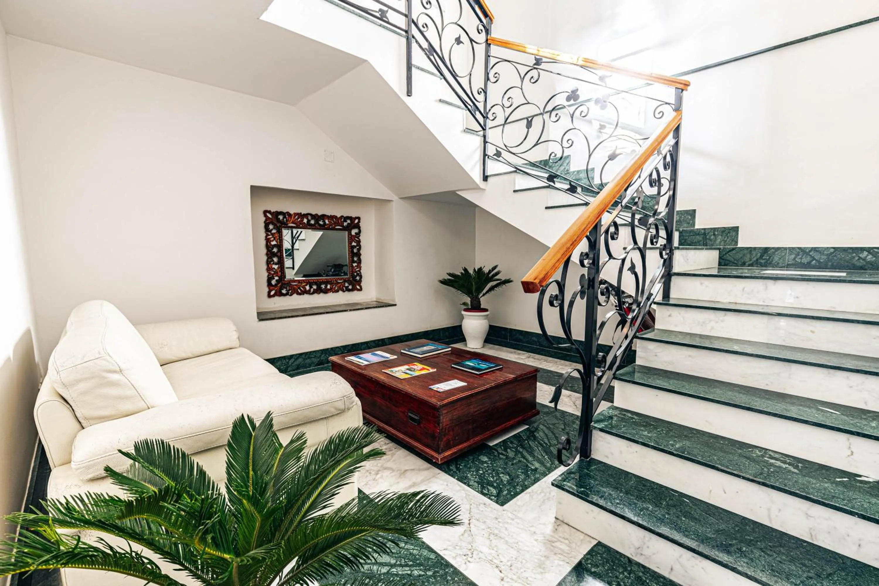 Garden in Giulio Cesare 14, Residence