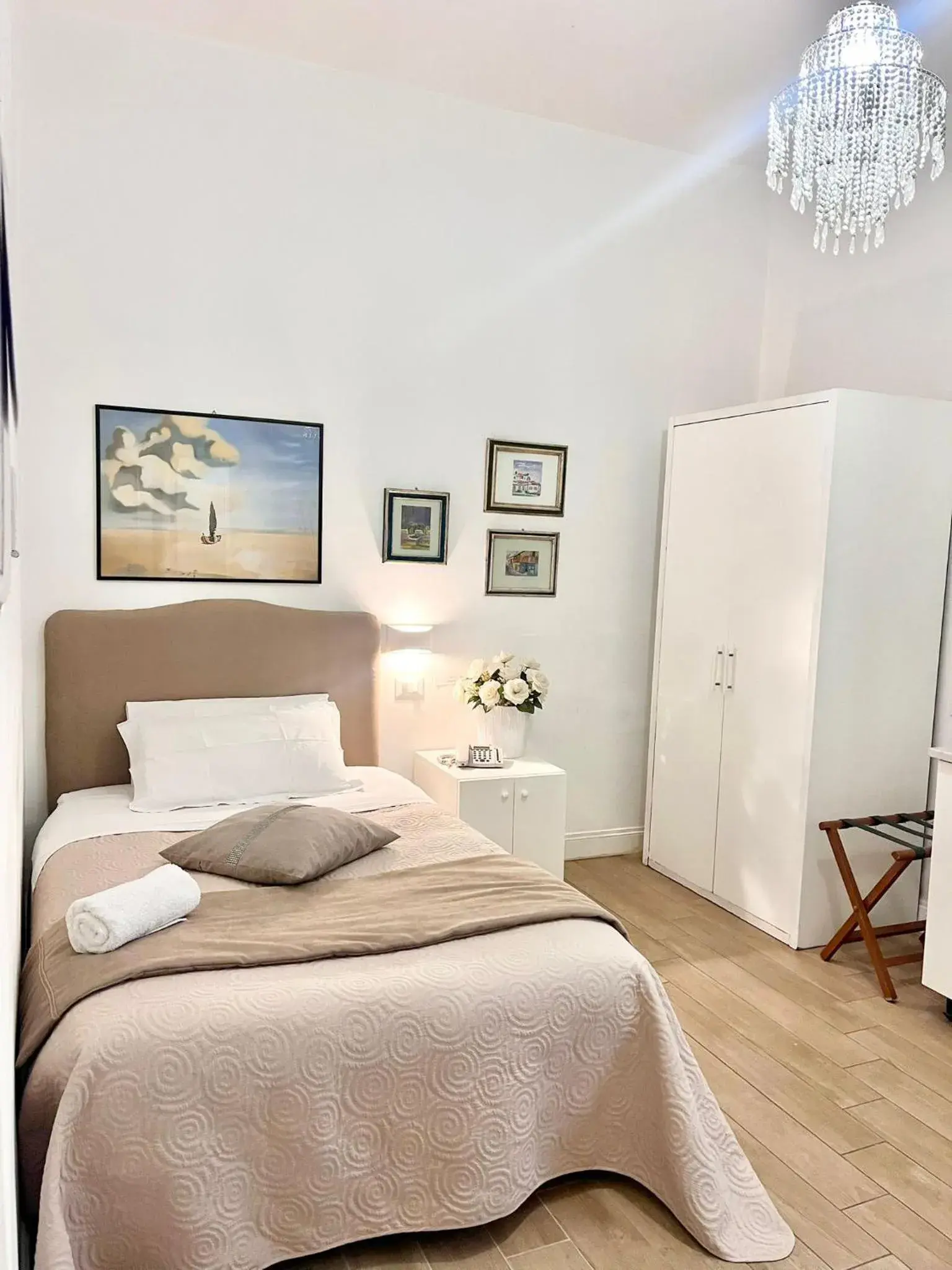 Bedroom, Bed in Giulio Cesare 14, Residence Bedroom, Bed in Giulio Cesare 14, Residence