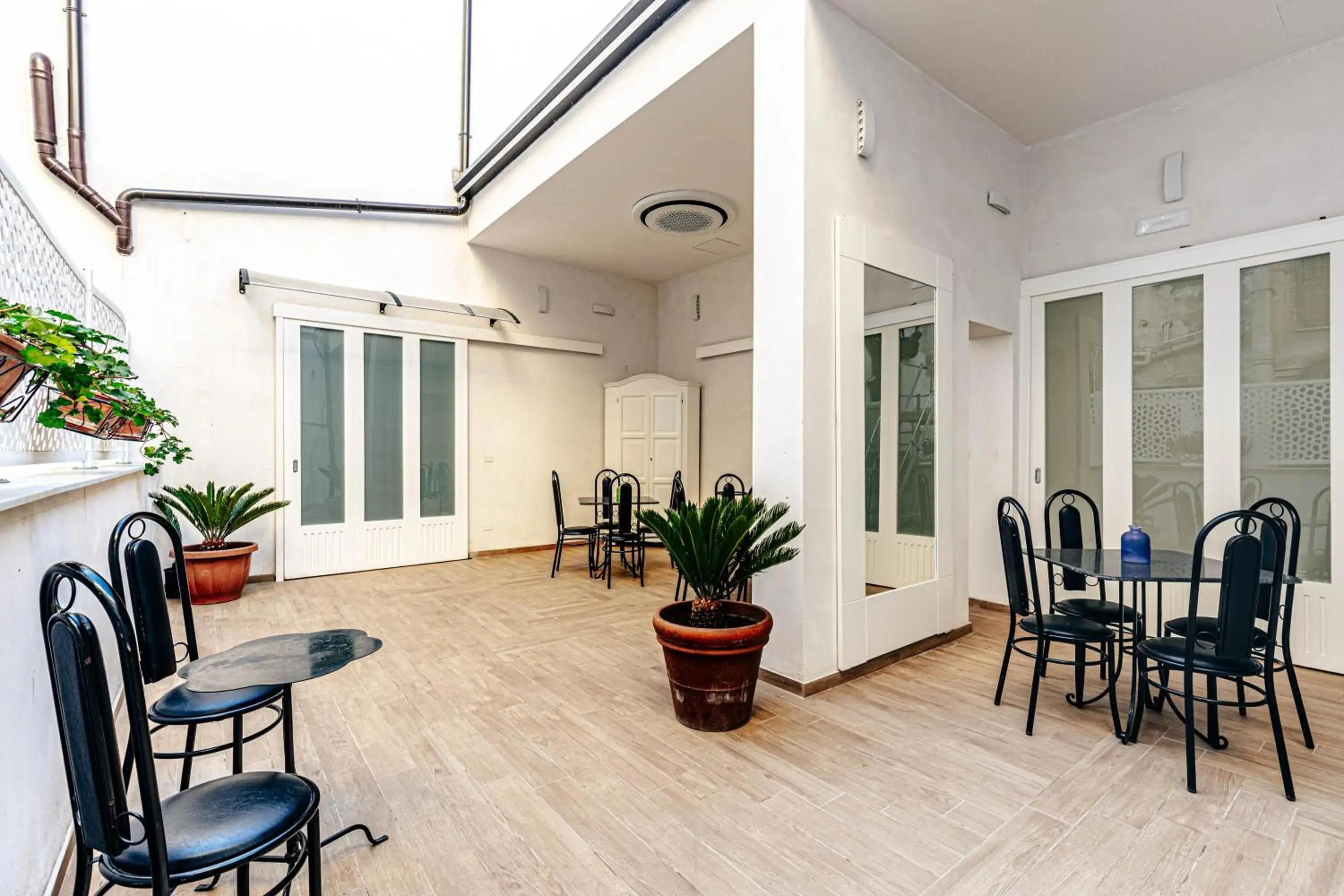 Patio in Giulio Cesare 14, Residence Patio in Giulio Cesare 14, Residence