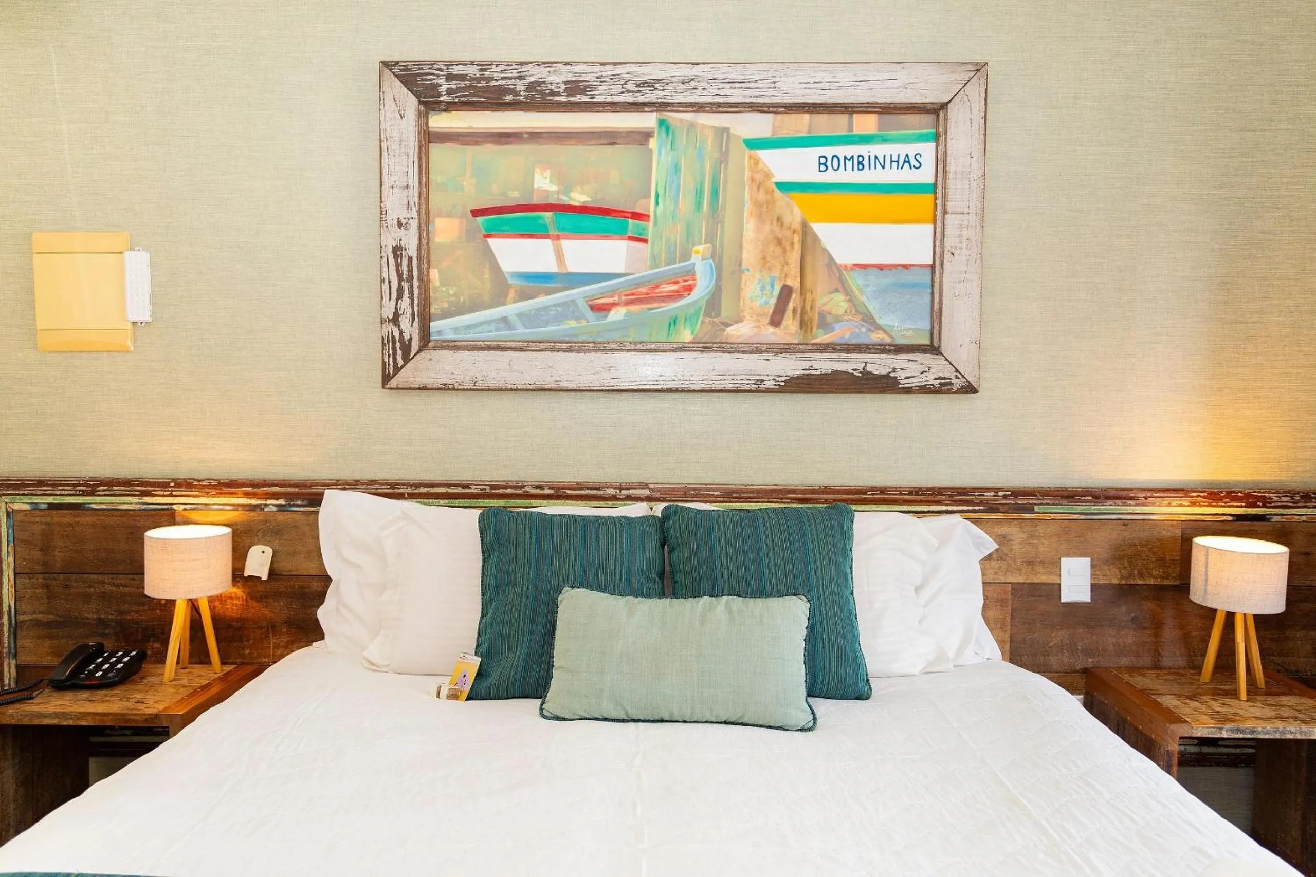 Property building, Bed in Hospedaria Refugio das Galés