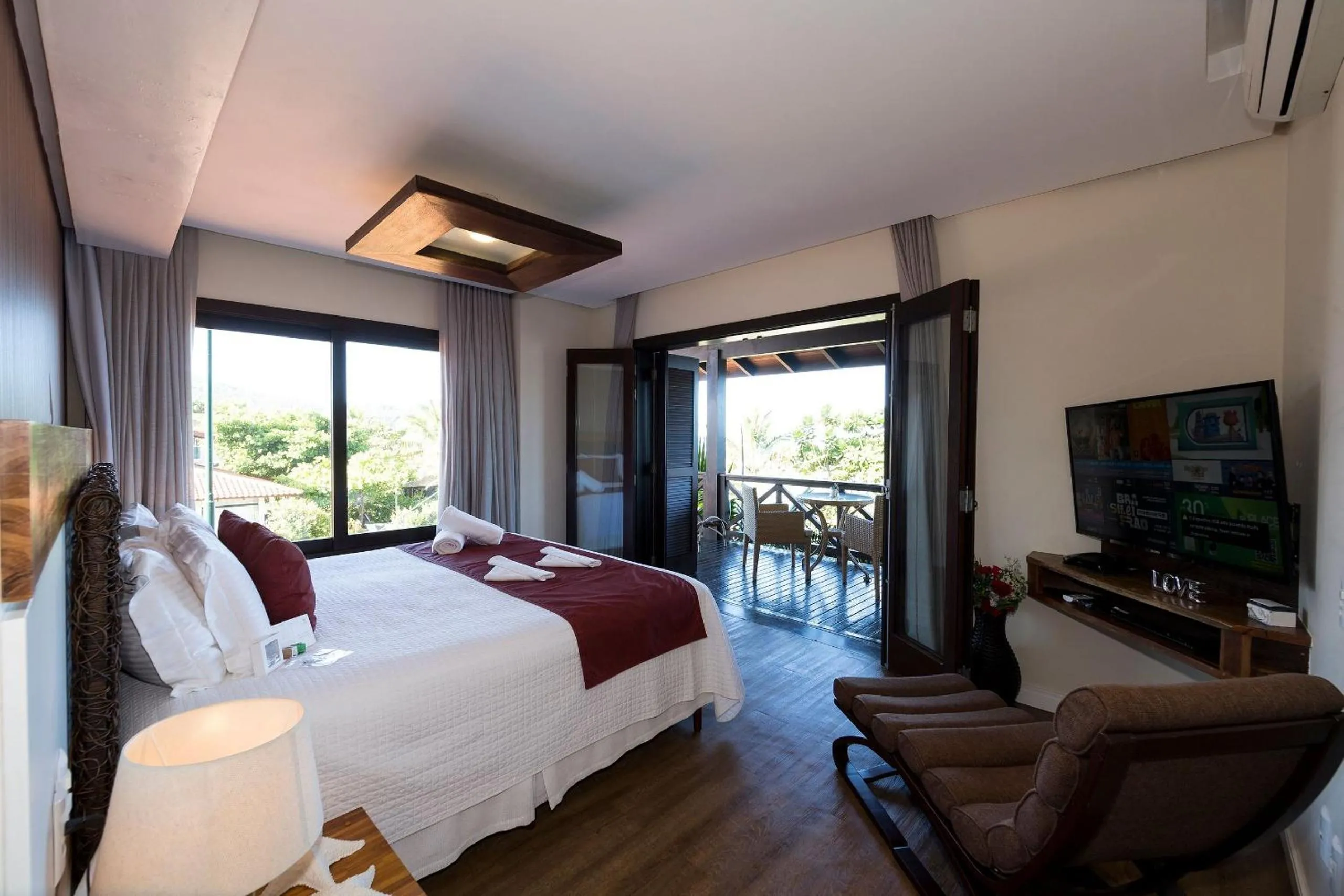 Photo of the whole room, Bed in Hospedaria Refugio das Galés
