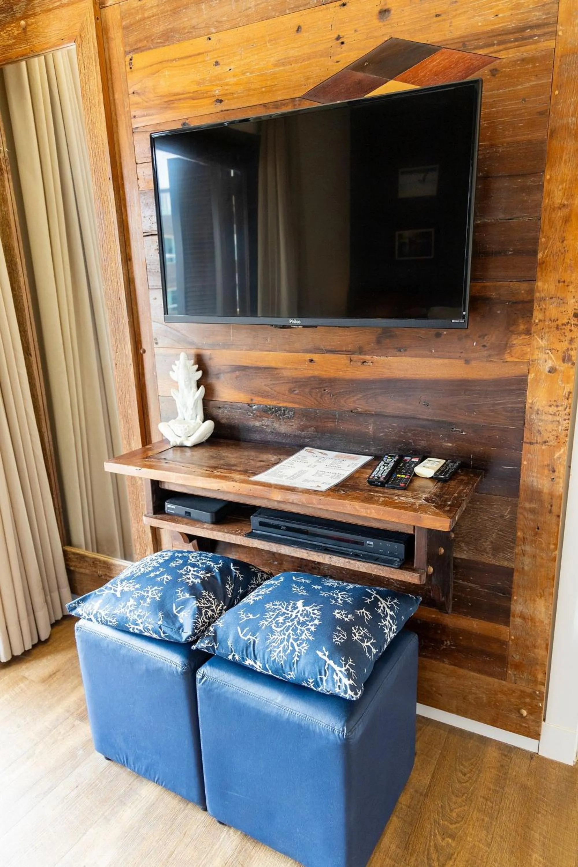 TV and multimedia in Hospedaria Refugio das Galés