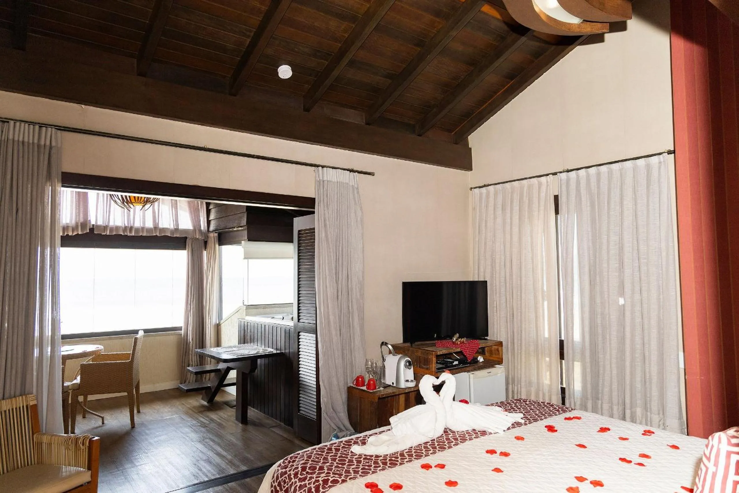 Photo of the whole room, Bed in Hospedaria Refugio das Galés
