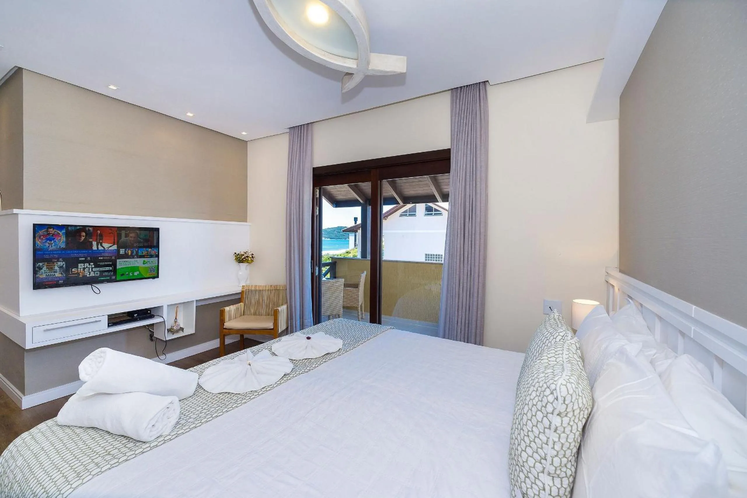 Photo of the whole room, Bed in Hospedaria Refugio das Galés