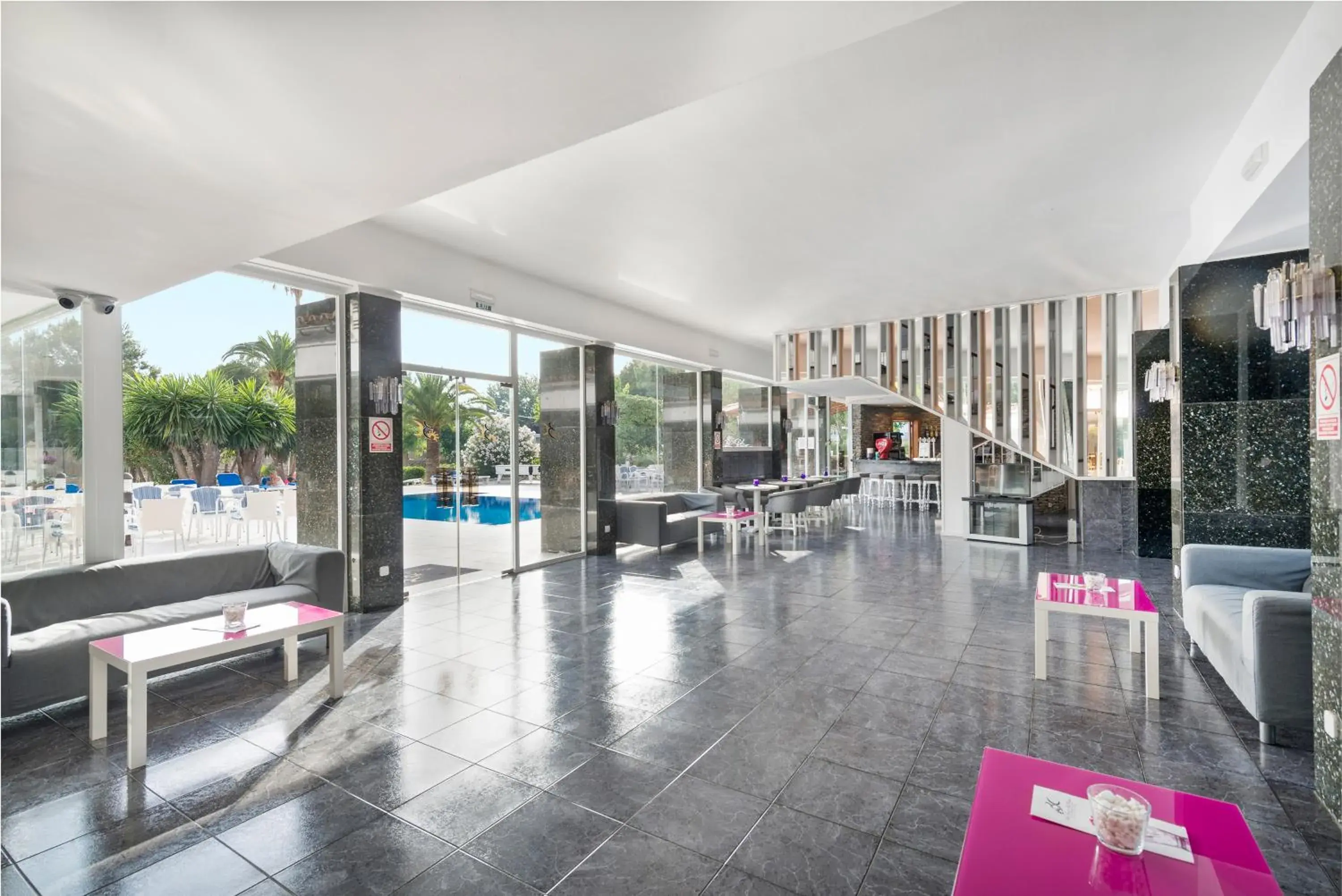 Lounge or bar in NURA Condor Lounge or bar in NURA Condor