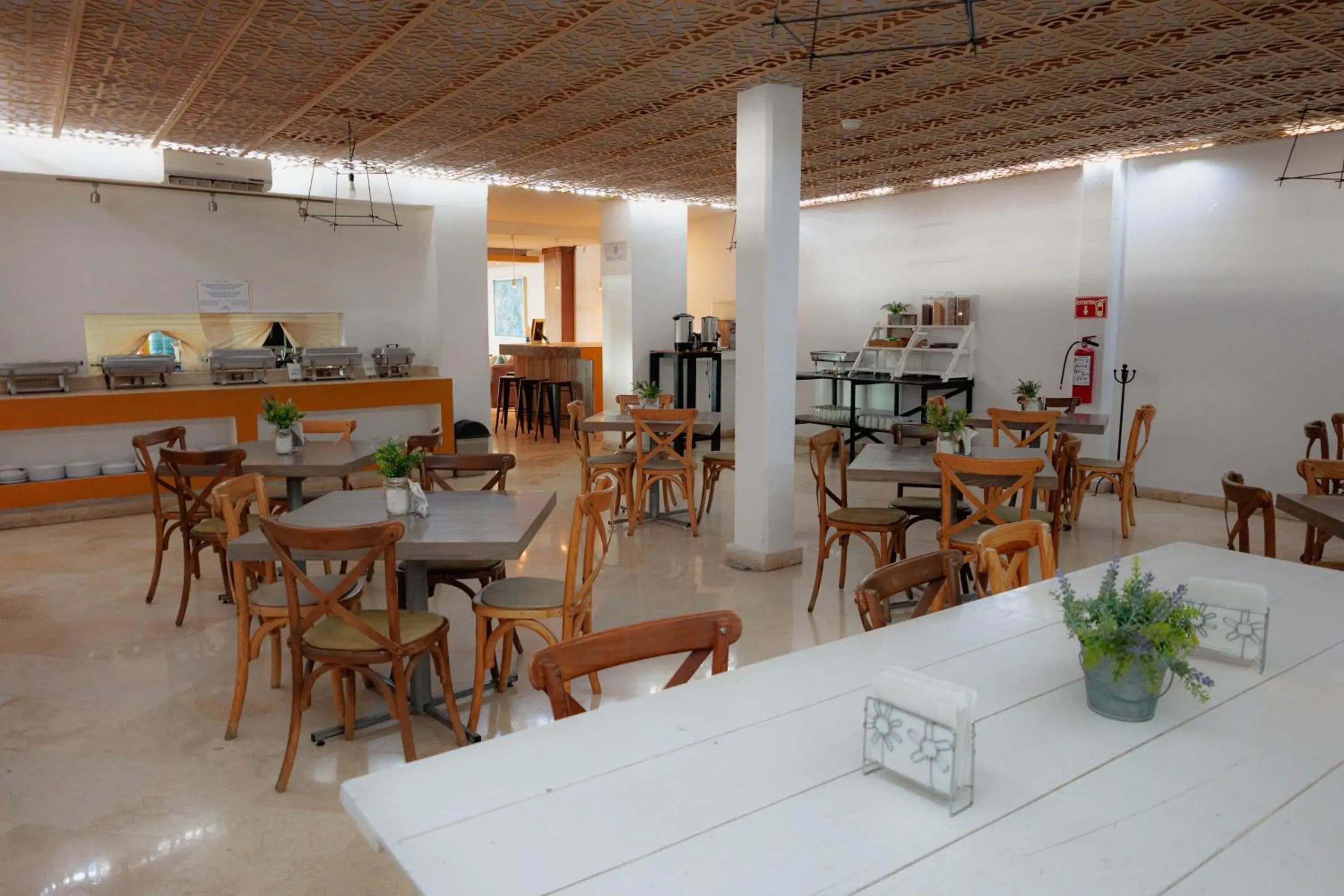 Restaurant/places to eat in Howard Johnson by Wyndham Guanajuato Leon Avenida Restaurant/places to eat in Howard Johnson by Wyndham Guanajuato Leon Avenida