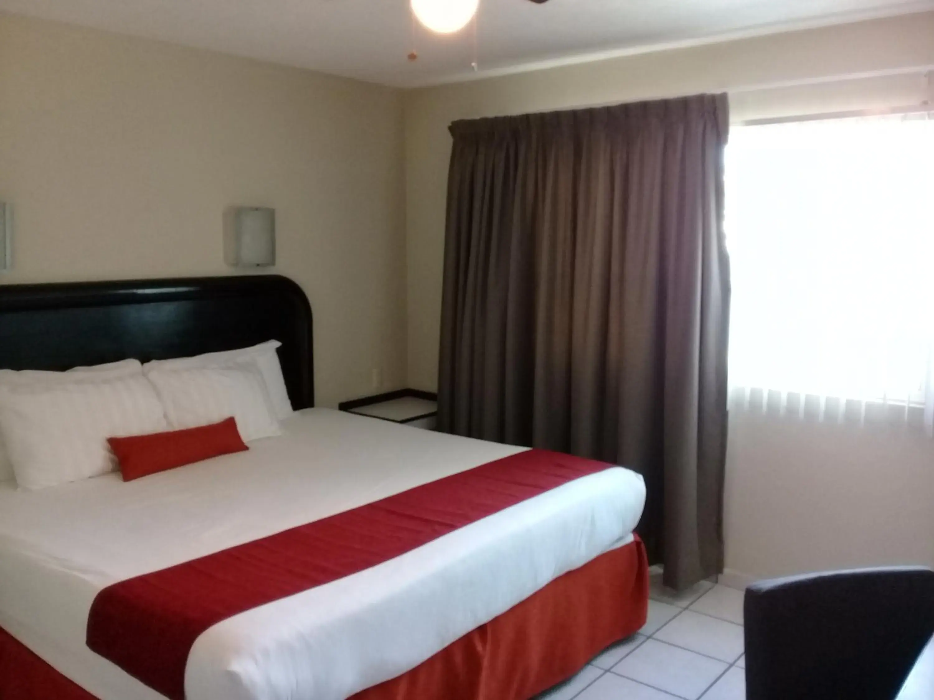 Bed in Howard Johnson by Wyndham Guanajuato Leon Avenida Bed in Howard Johnson by Wyndham Guanajuato Leon Avenida