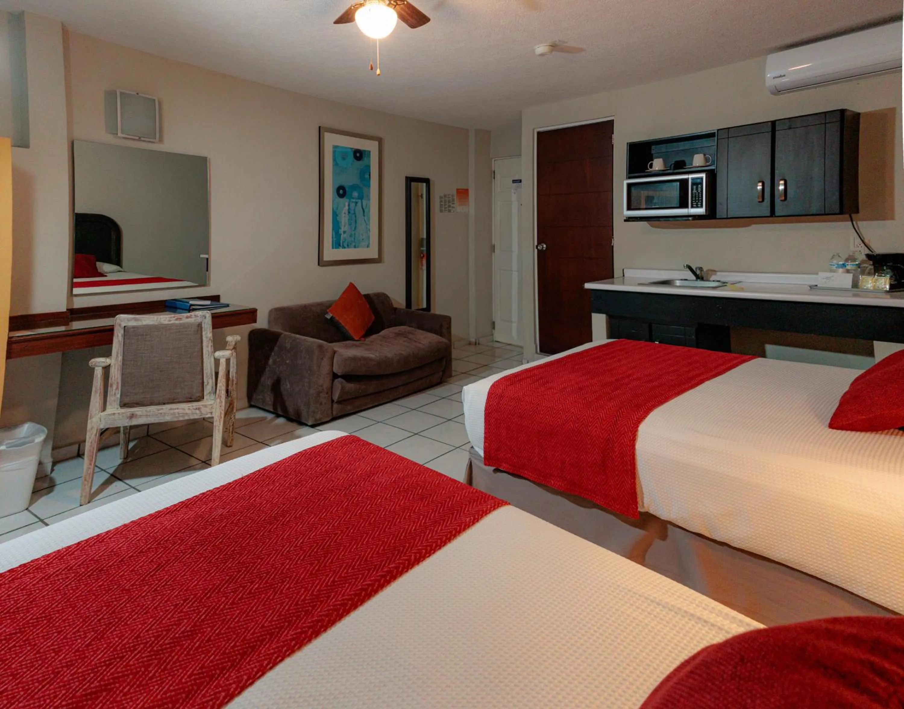 Photo of the whole room in Howard Johnson by Wyndham Guanajuato Leon Avenida