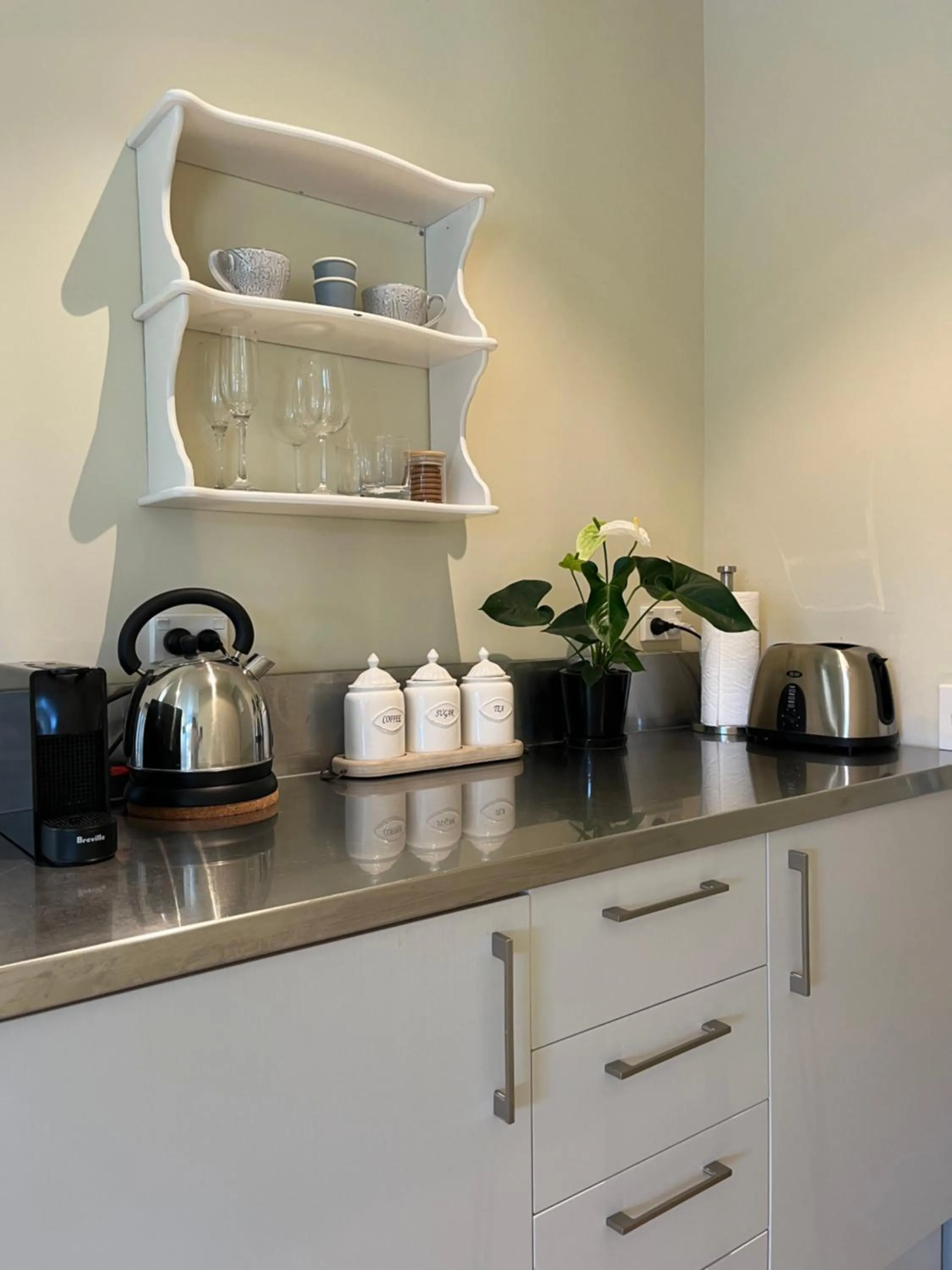 Kitchen or kitchenette in Windhover Estate