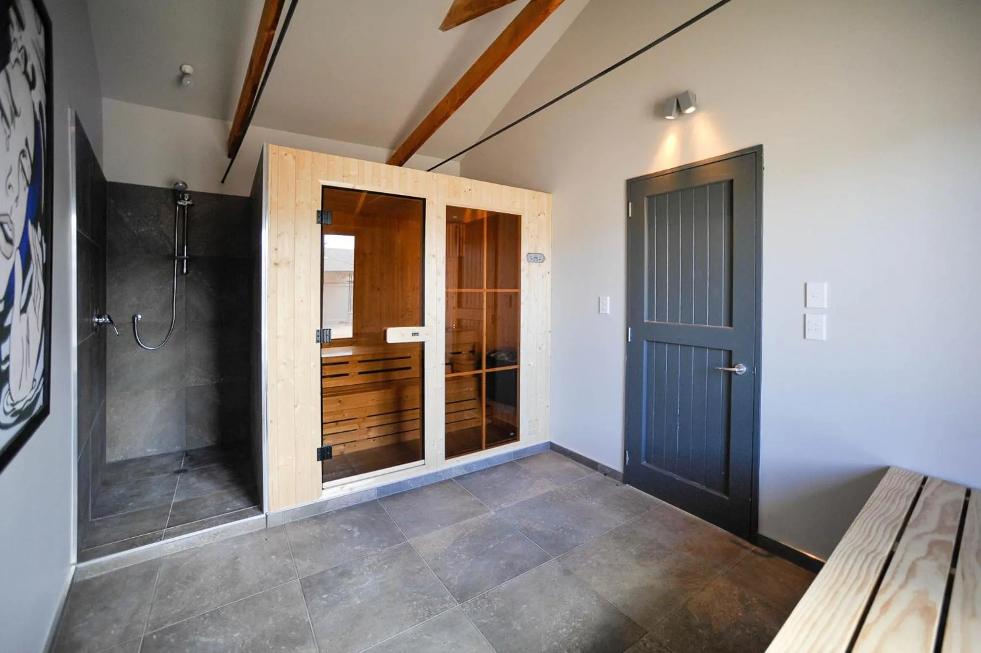 Sauna, Bed in Windhover Estate