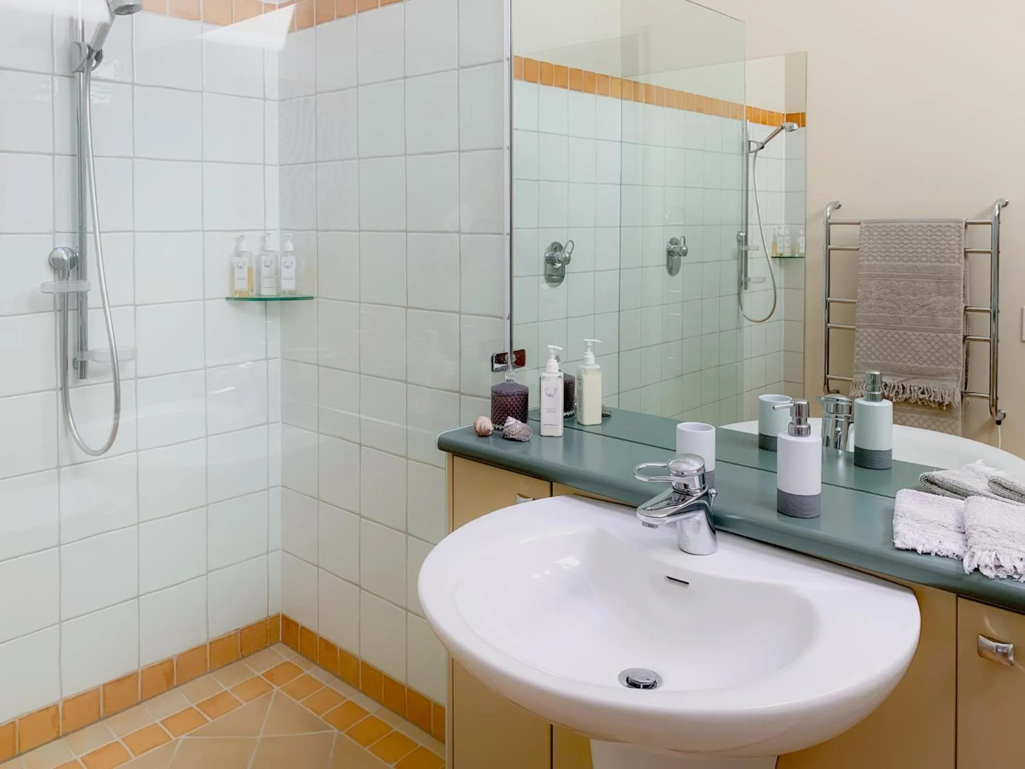 Shower in Windhover Estate