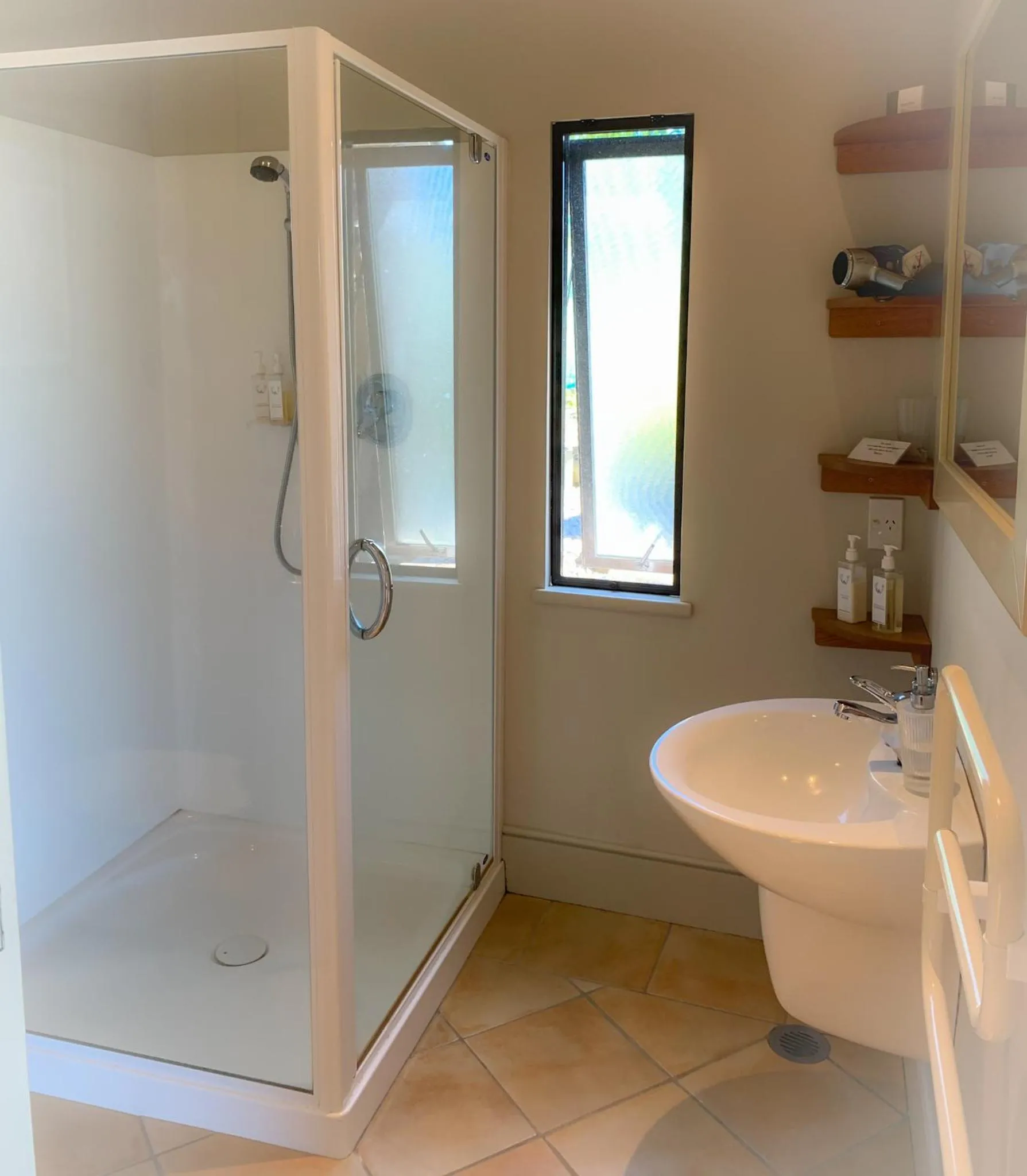 Shower in Windhover Estate