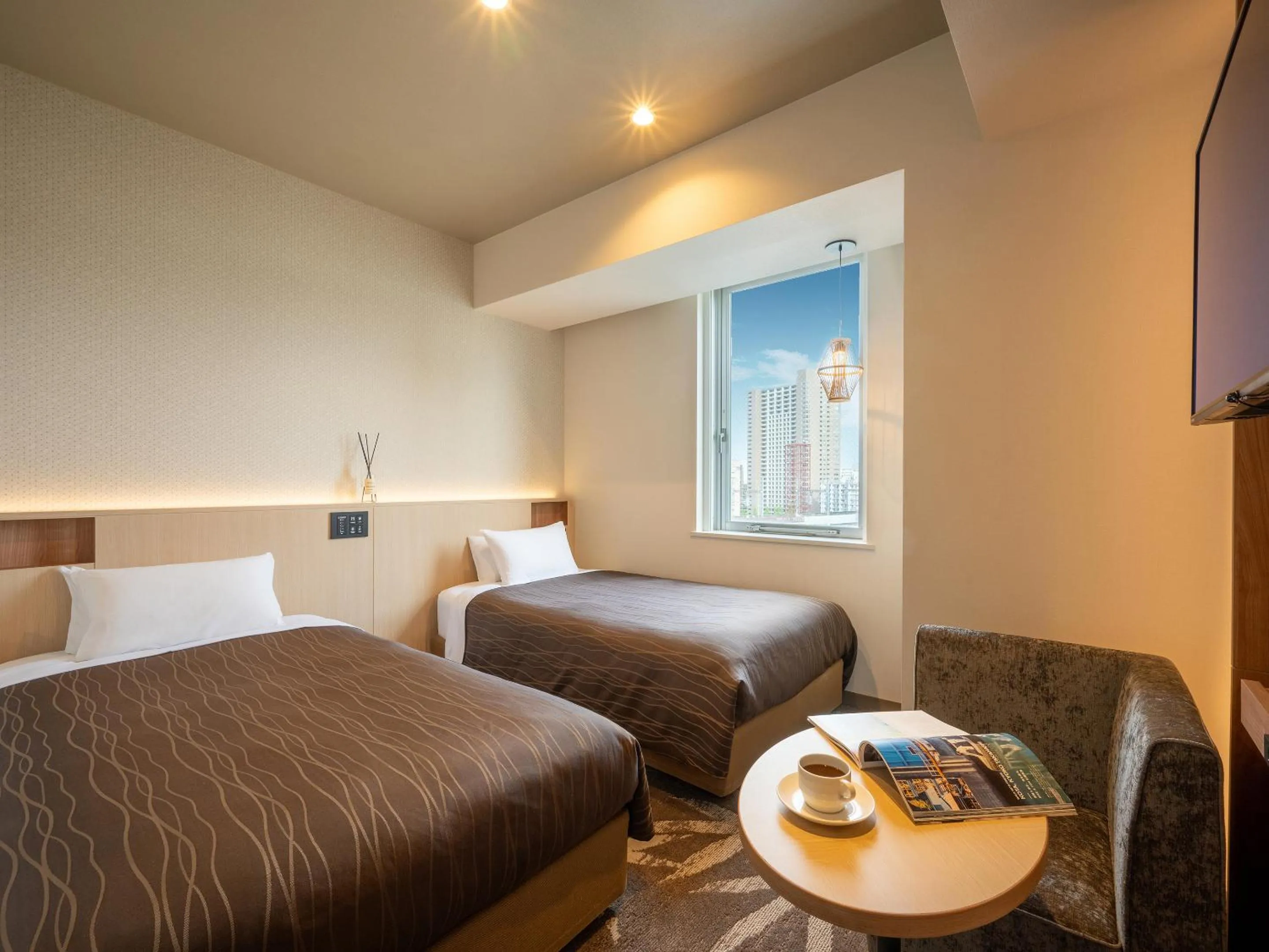 Photo of the whole room, Bed in Sendai Washington Hotel