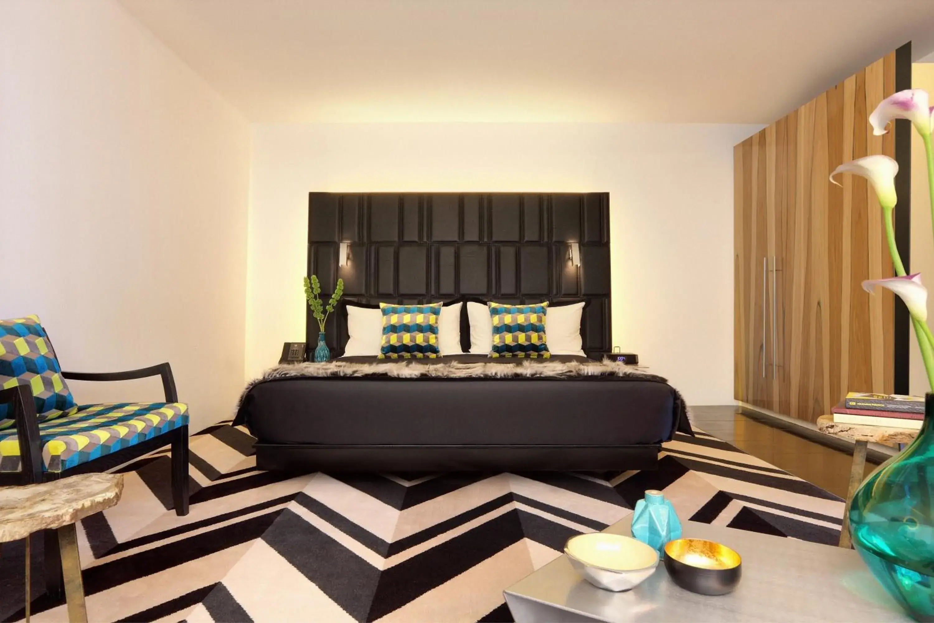 Bed in Adelphi Hotel Bed in Adelphi Hotel