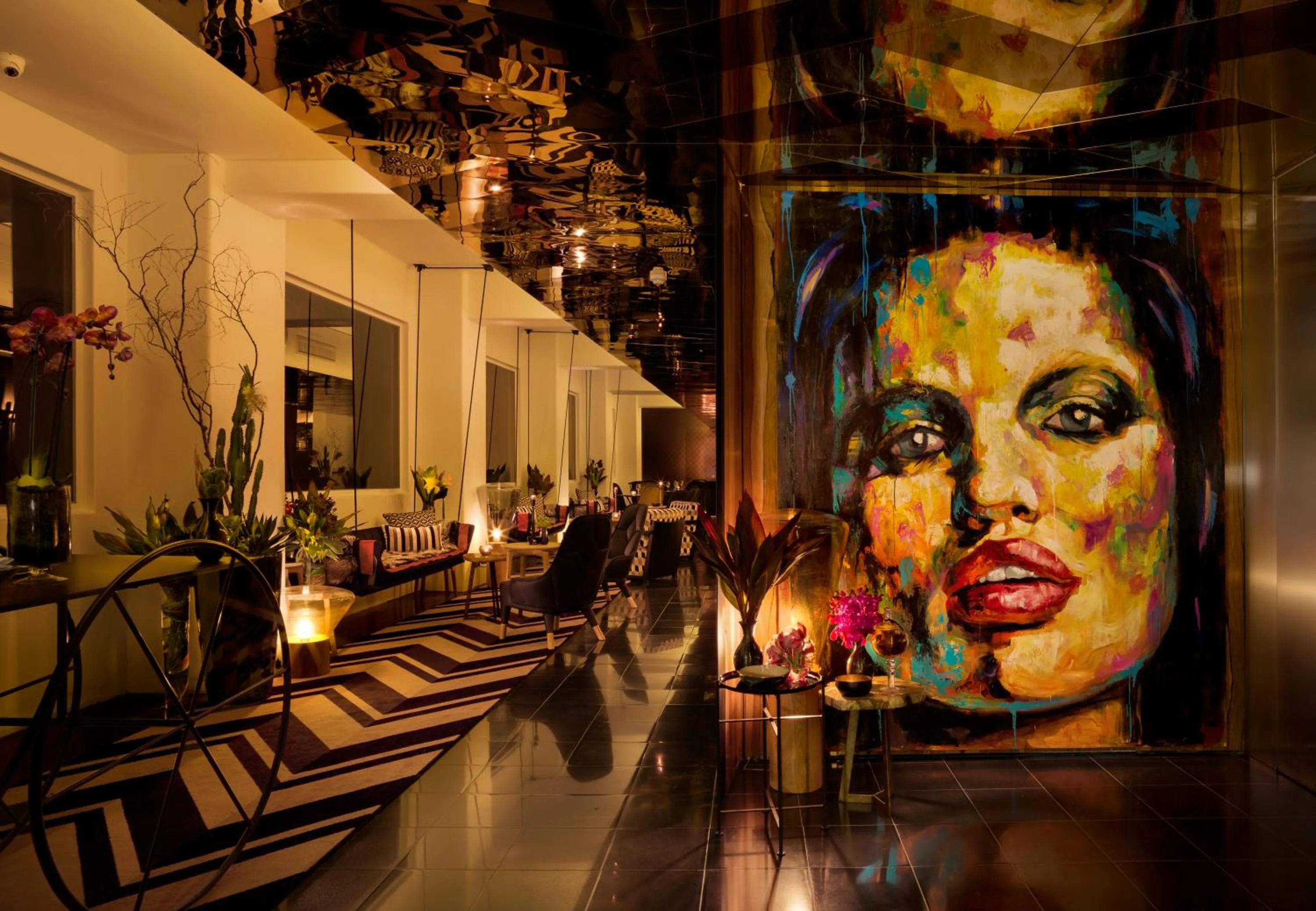 Restaurant/places to eat in Adelphi Hotel