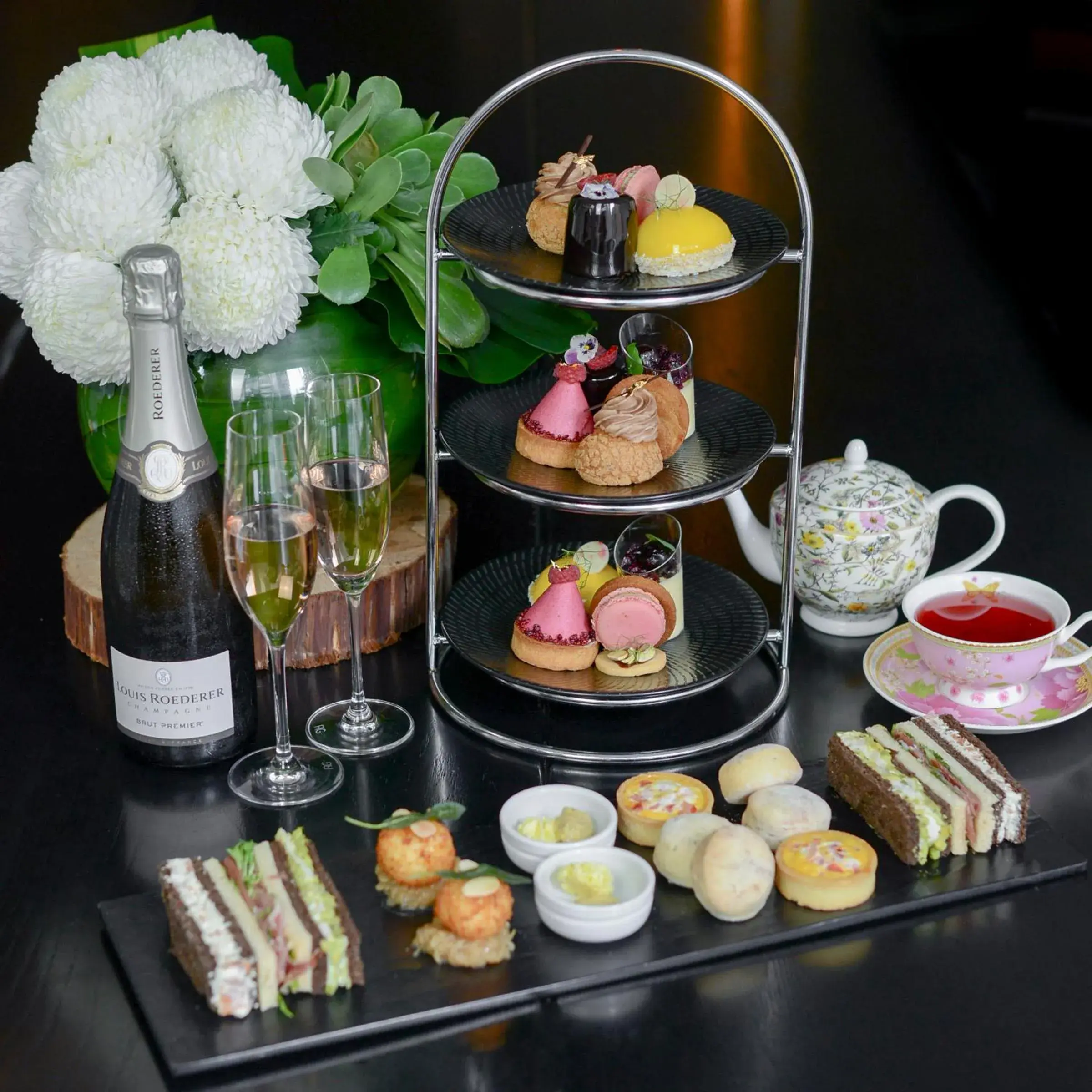 Restaurant/places to eat in Adelphi Hotel Restaurant/places to eat in Adelphi Hotel