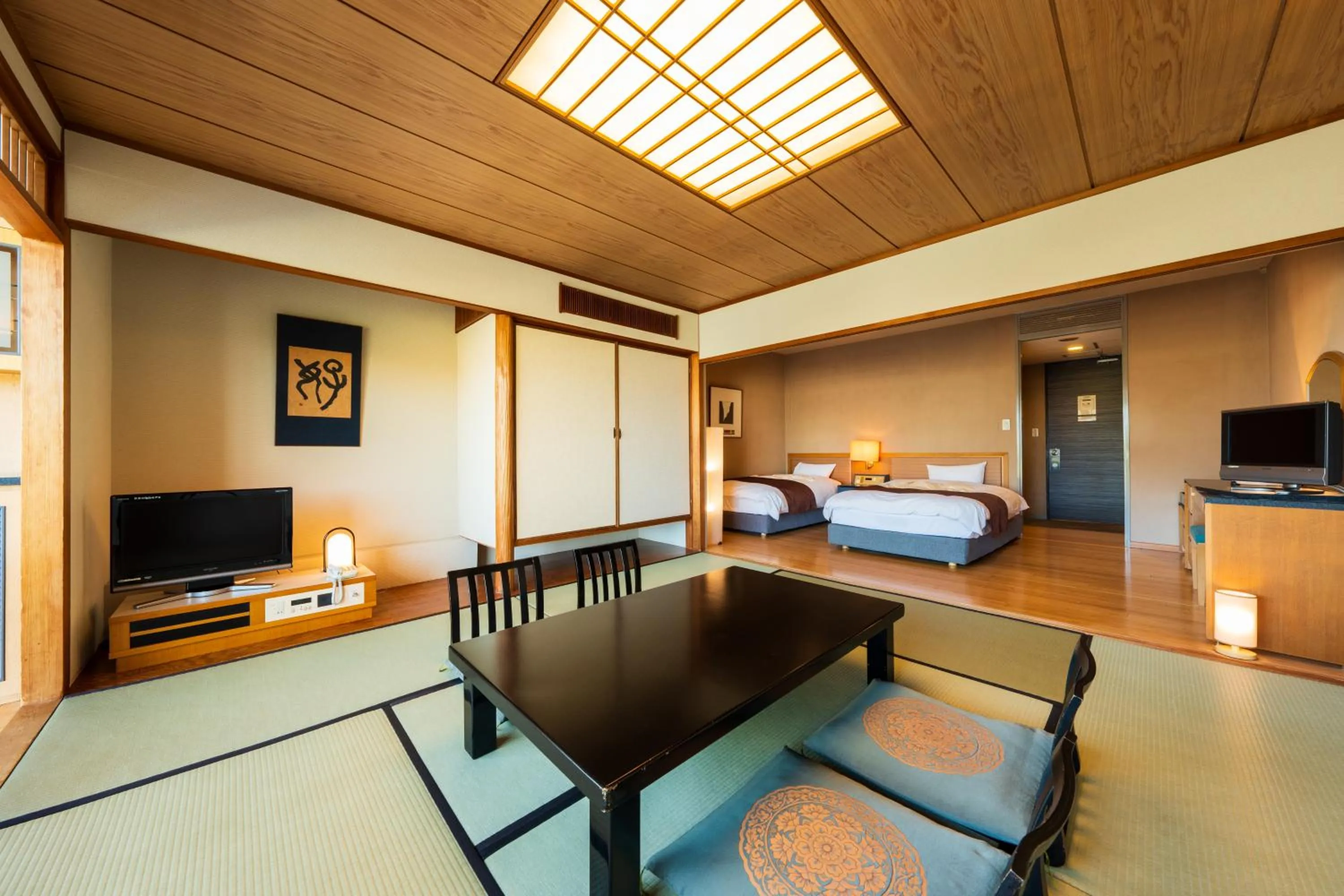 Bed in Shiragiku