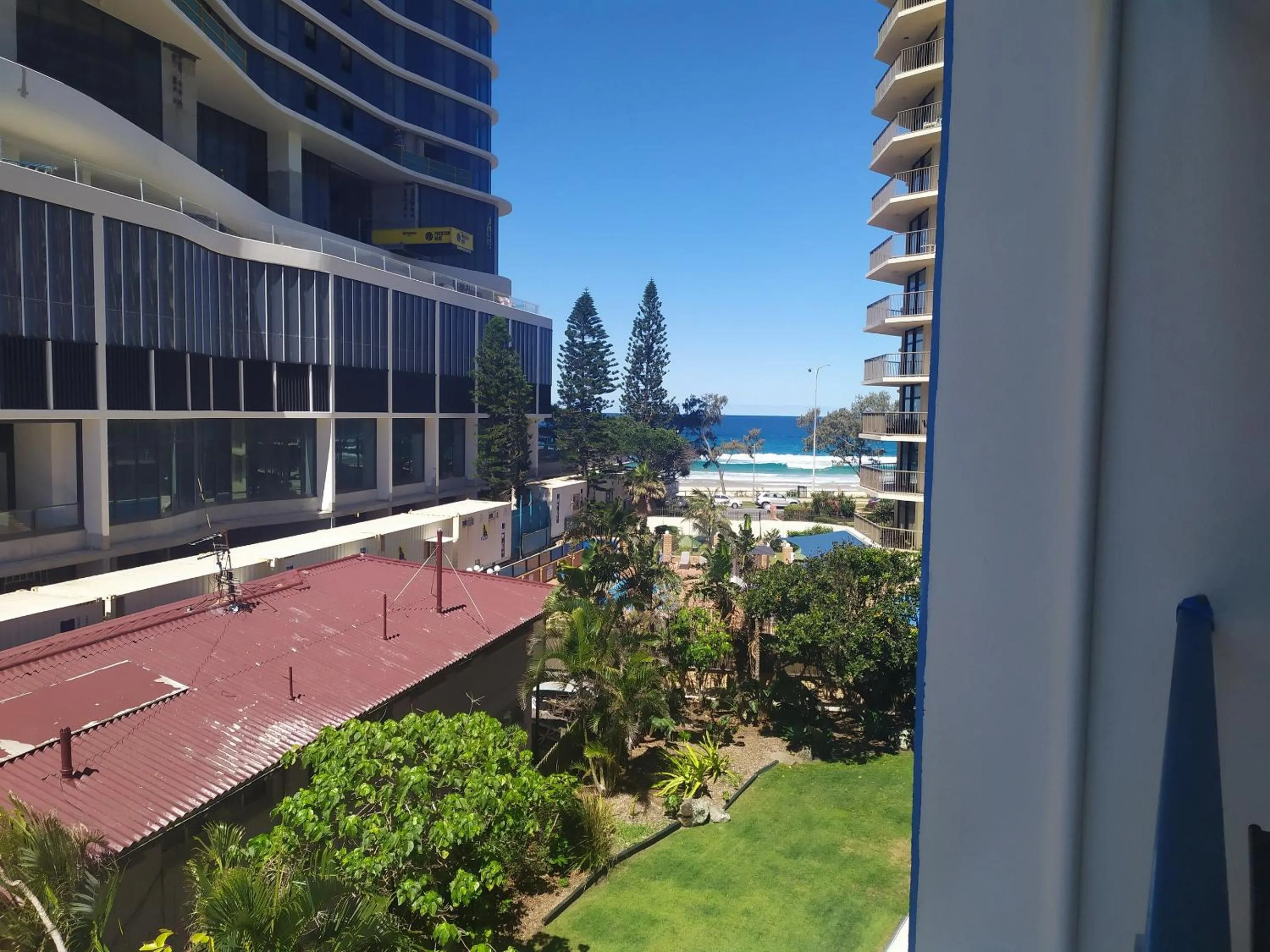 Quarterdeck Apartments