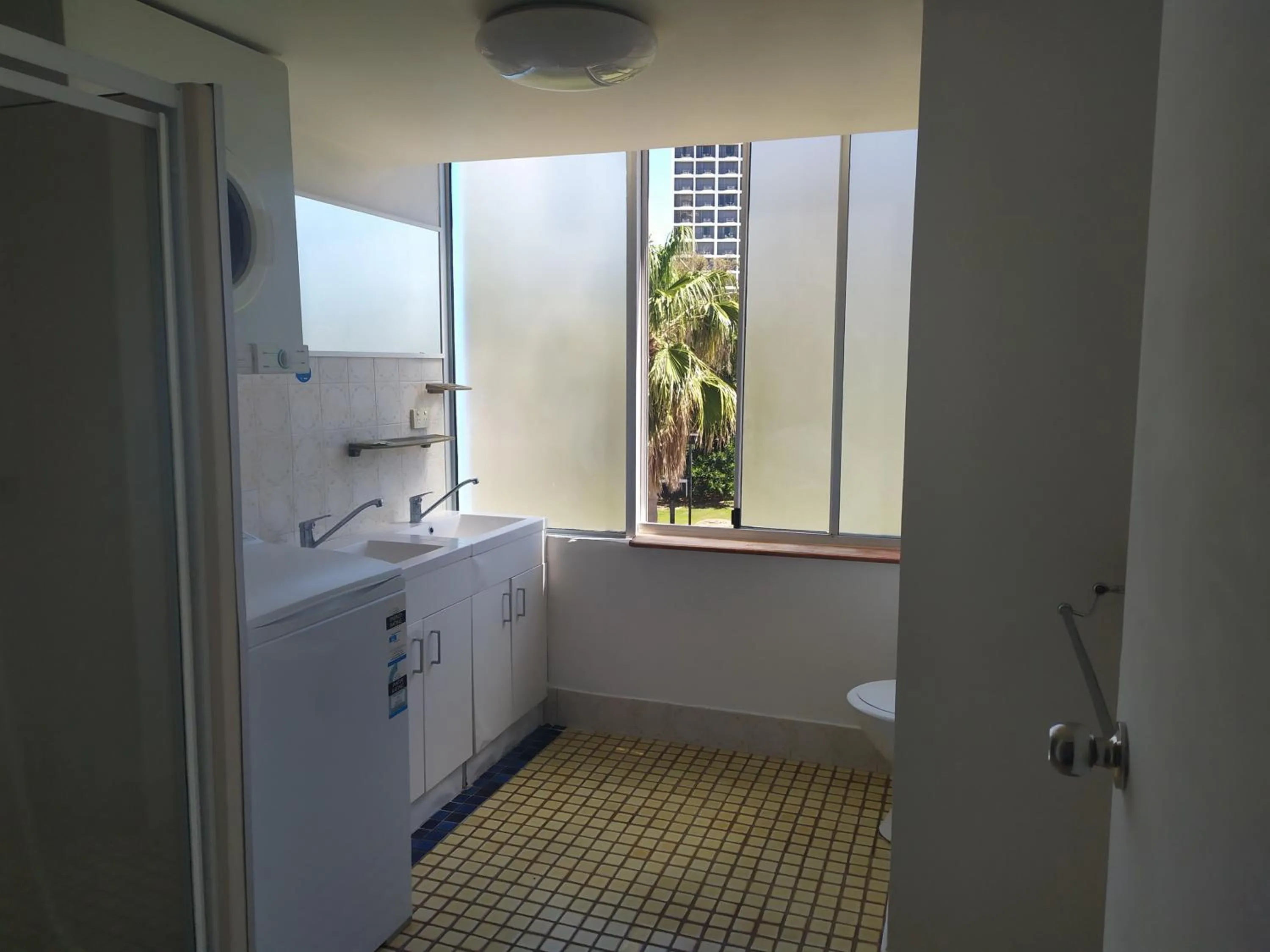 Quarterdeck Apartments