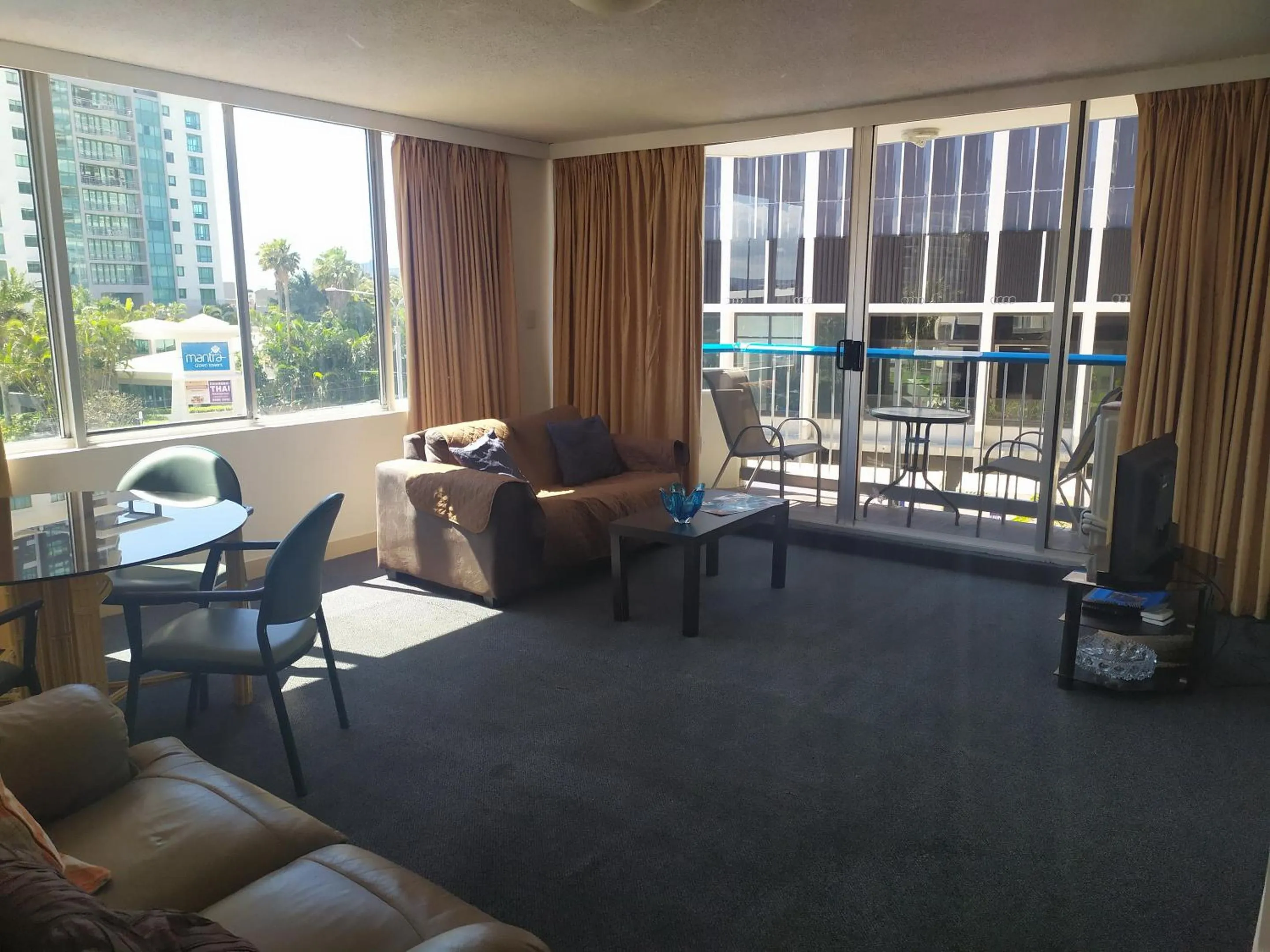 Quarterdeck Apartments