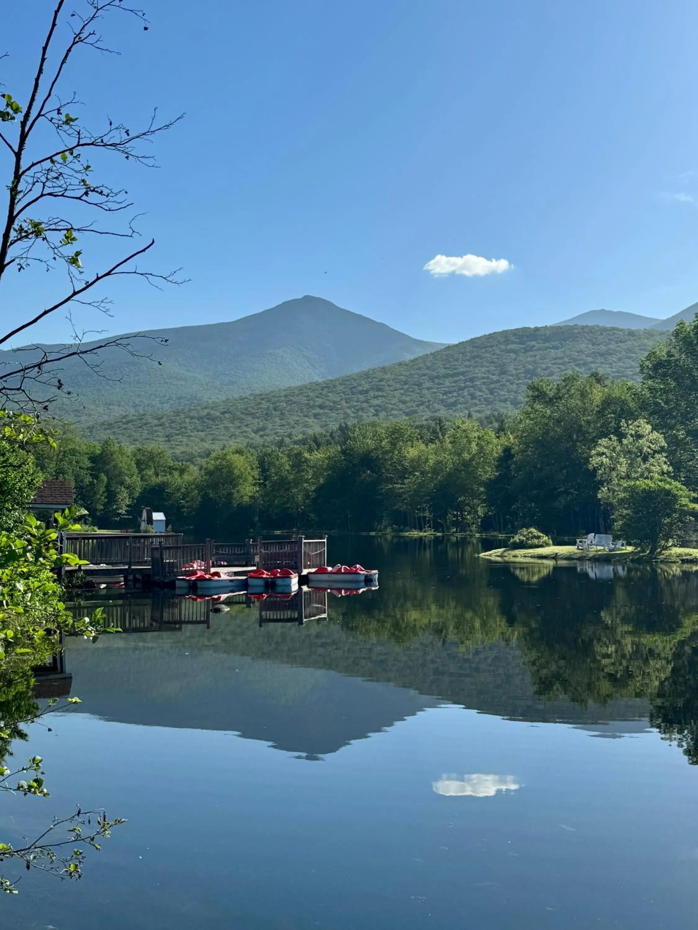 Lake view in Indian Head Resort