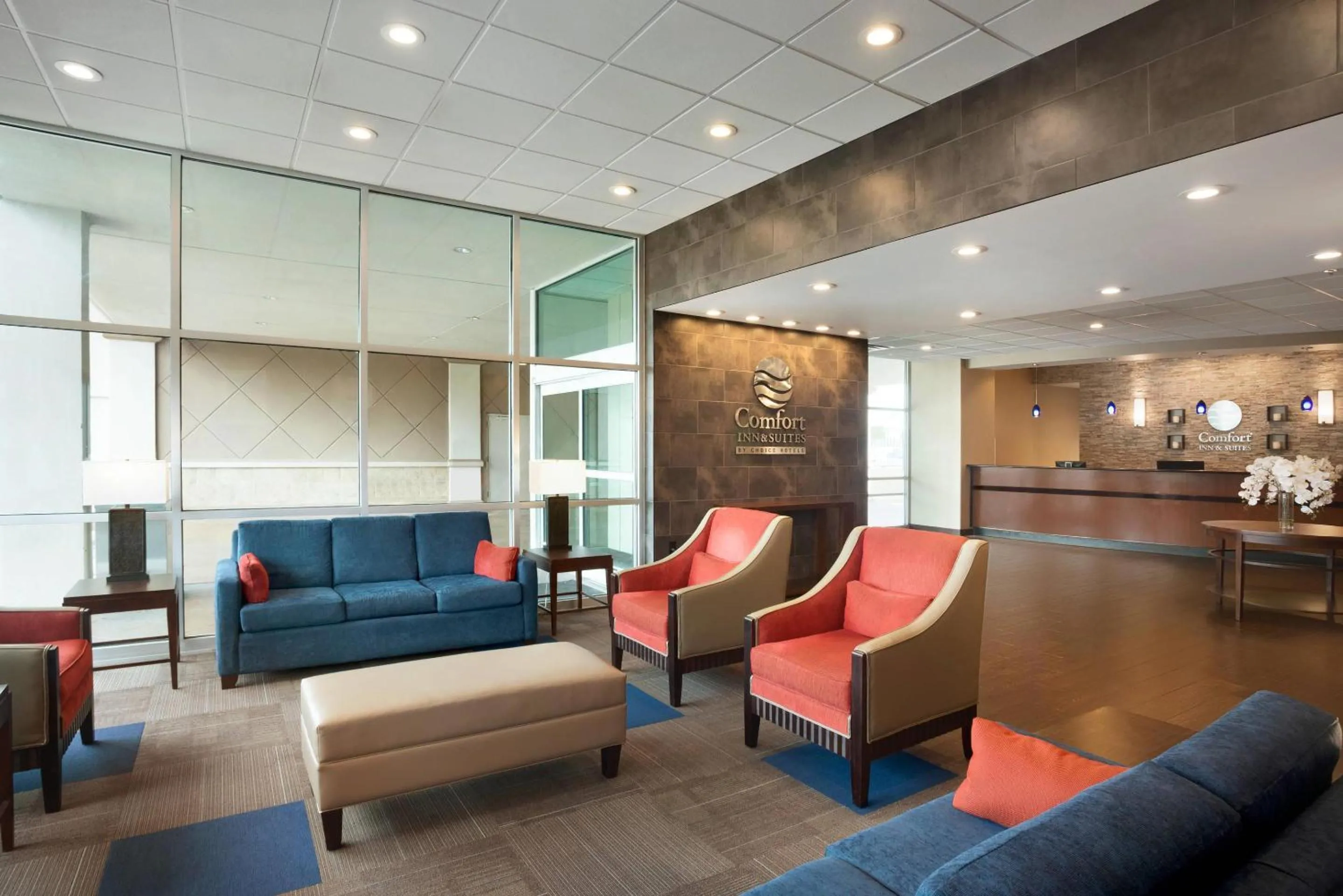 Lobby or reception in Comfort Inn & Suites Presidential