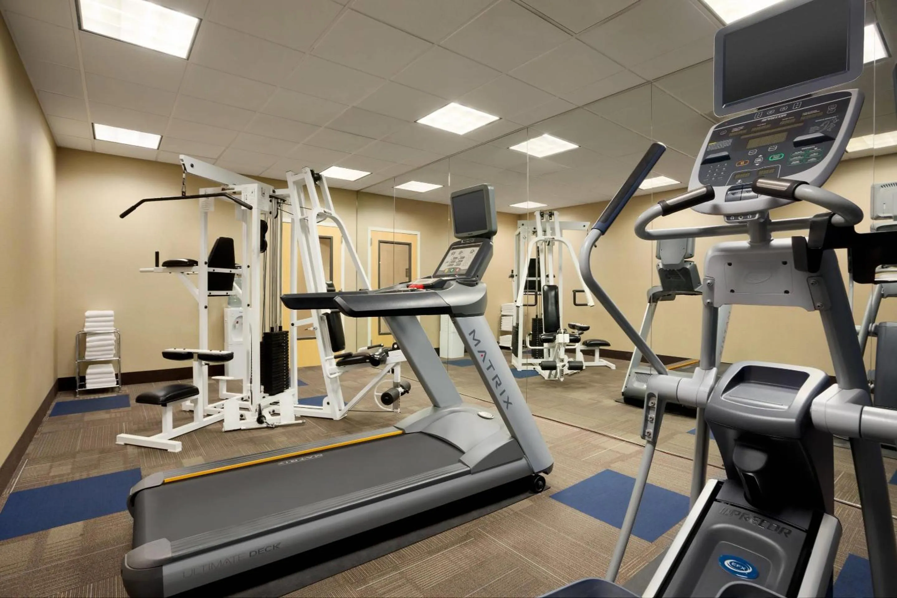 Fitness centre/facilities in Comfort Inn & Suites Presidential