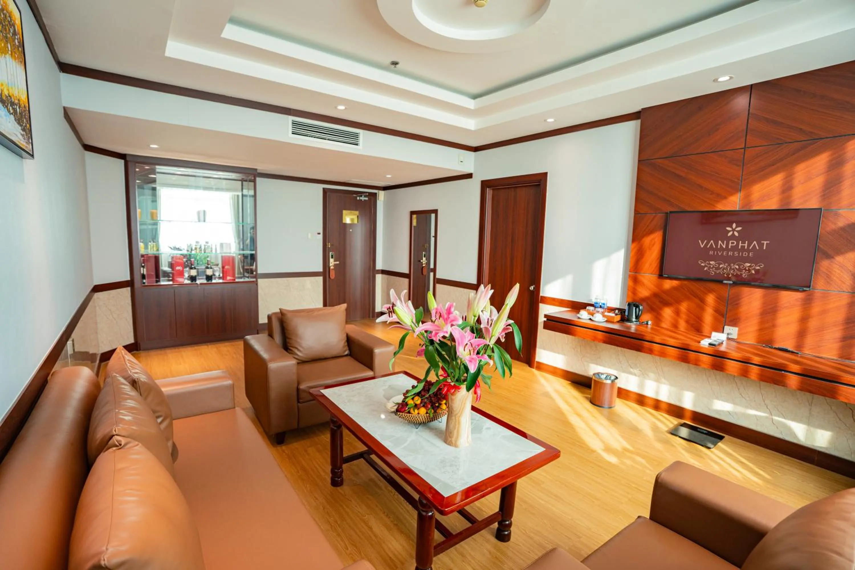 TV and multimedia in Van Phat Riverside Hotel