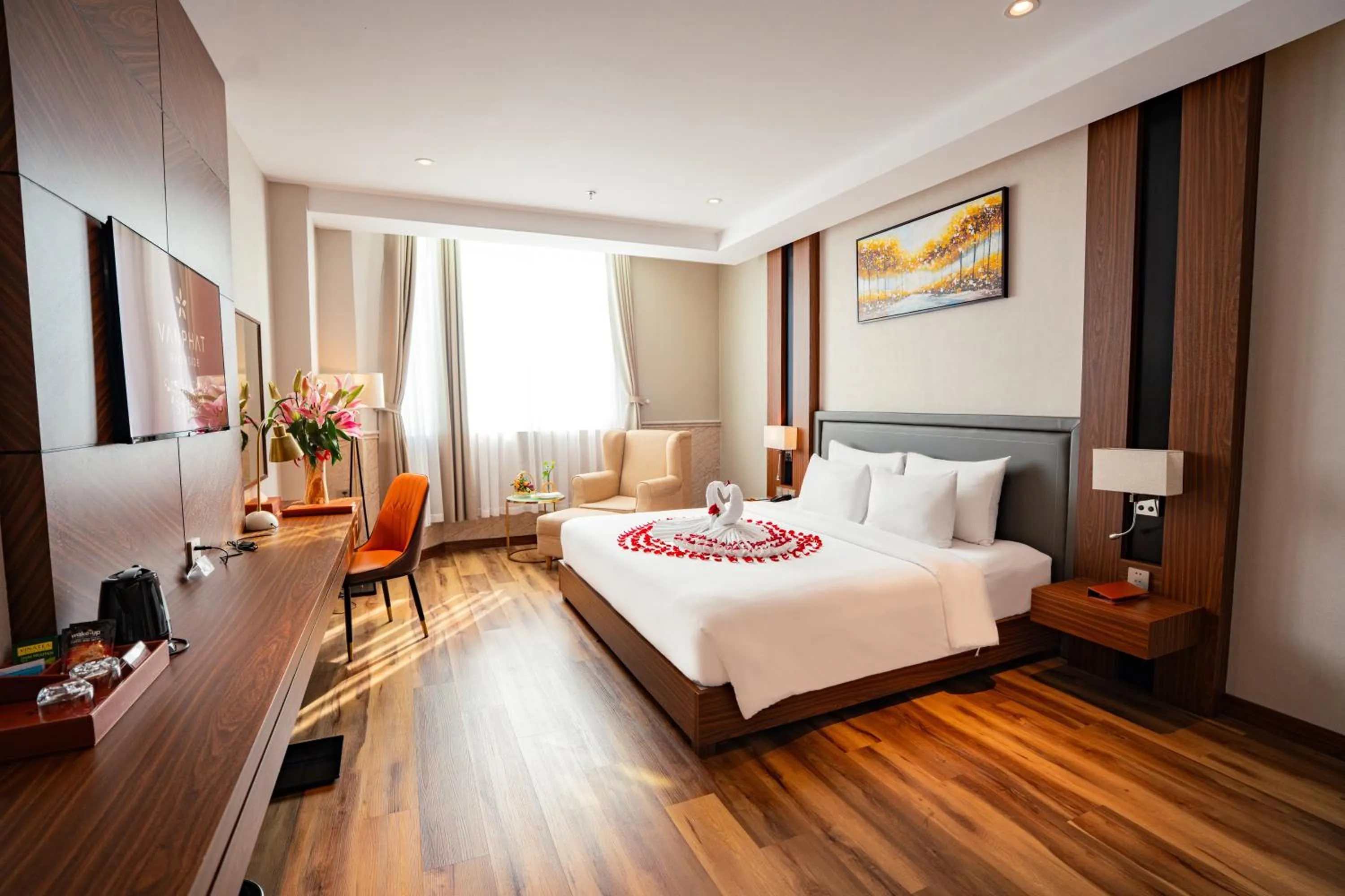 Bed in Van Phat Riverside Hotel