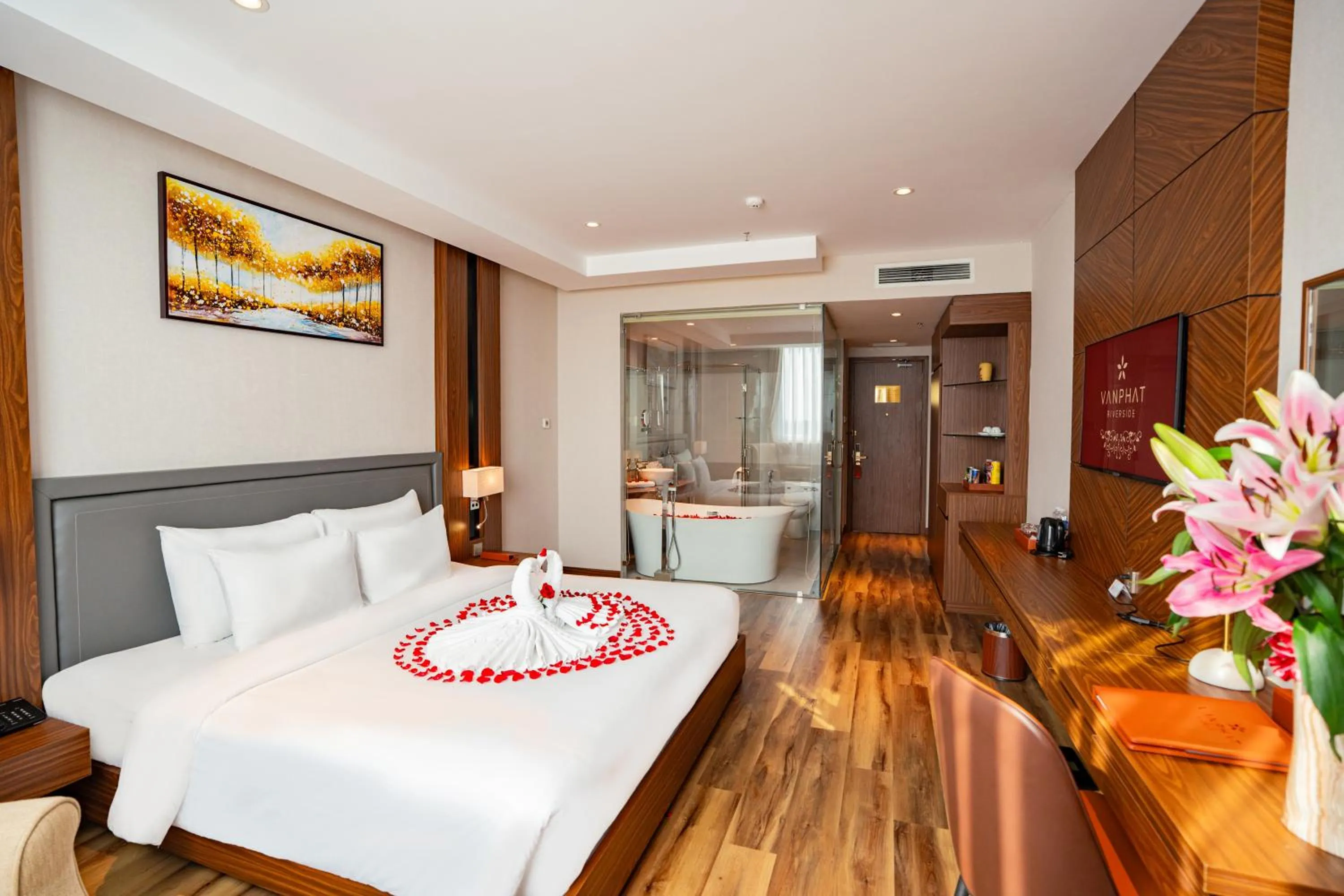 Bed in Van Phat Riverside Hotel