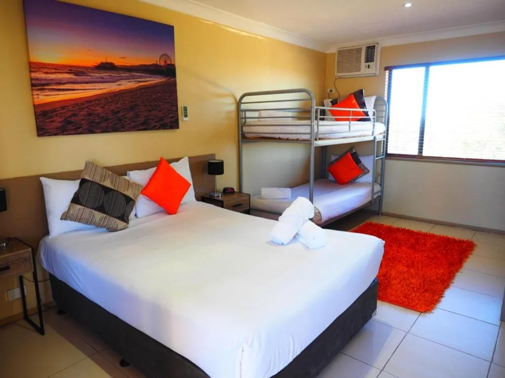 Bed in Bella Vista Motel