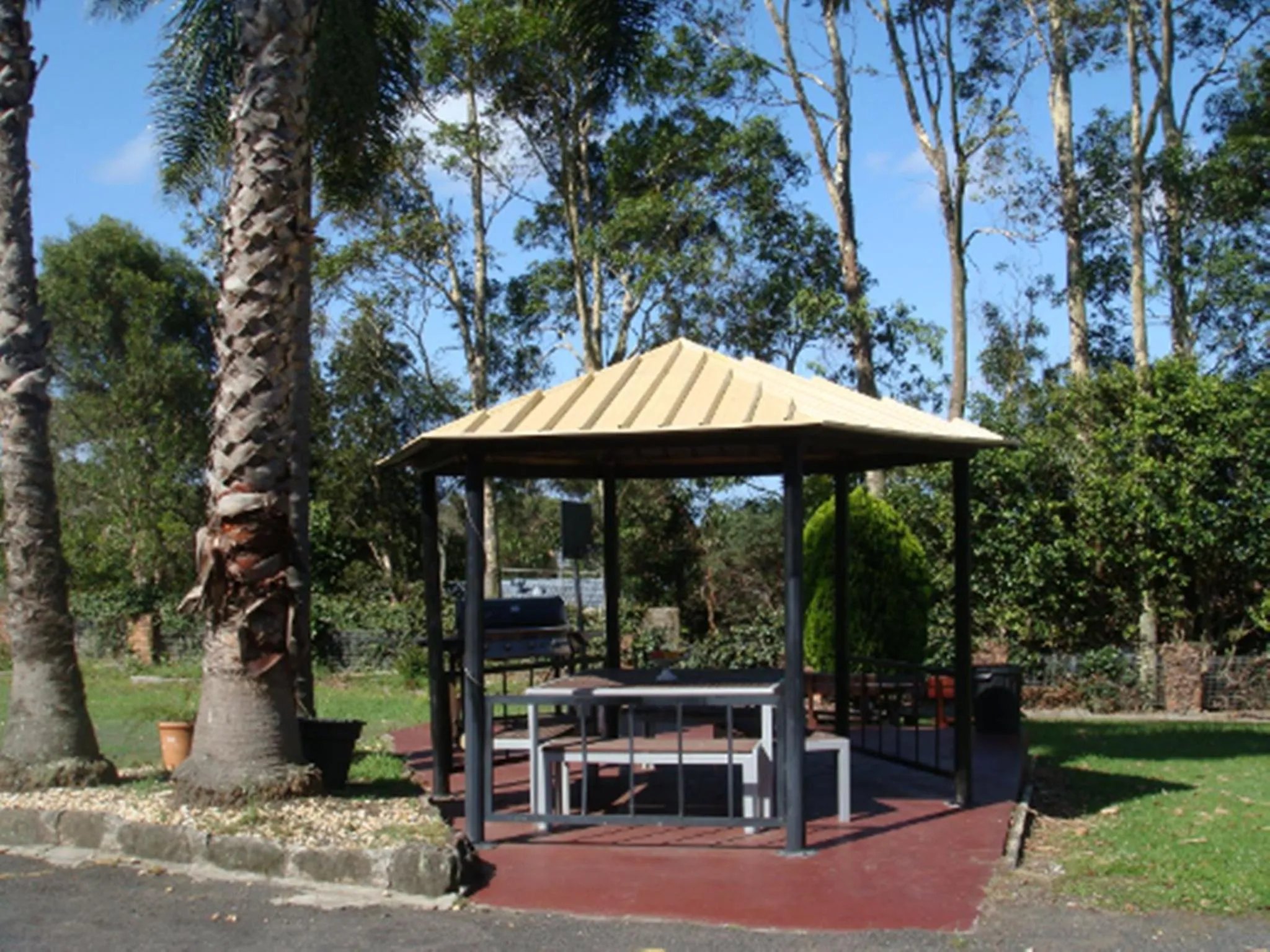 Garden in Bella Vista Motel