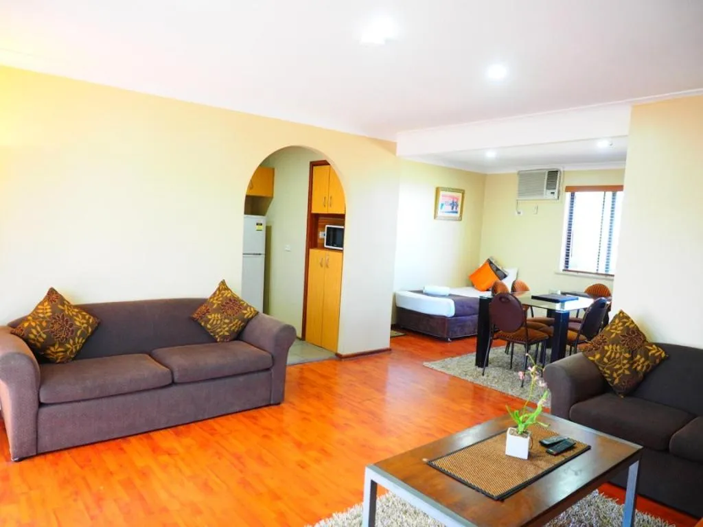 Bed in Bella Vista Motel