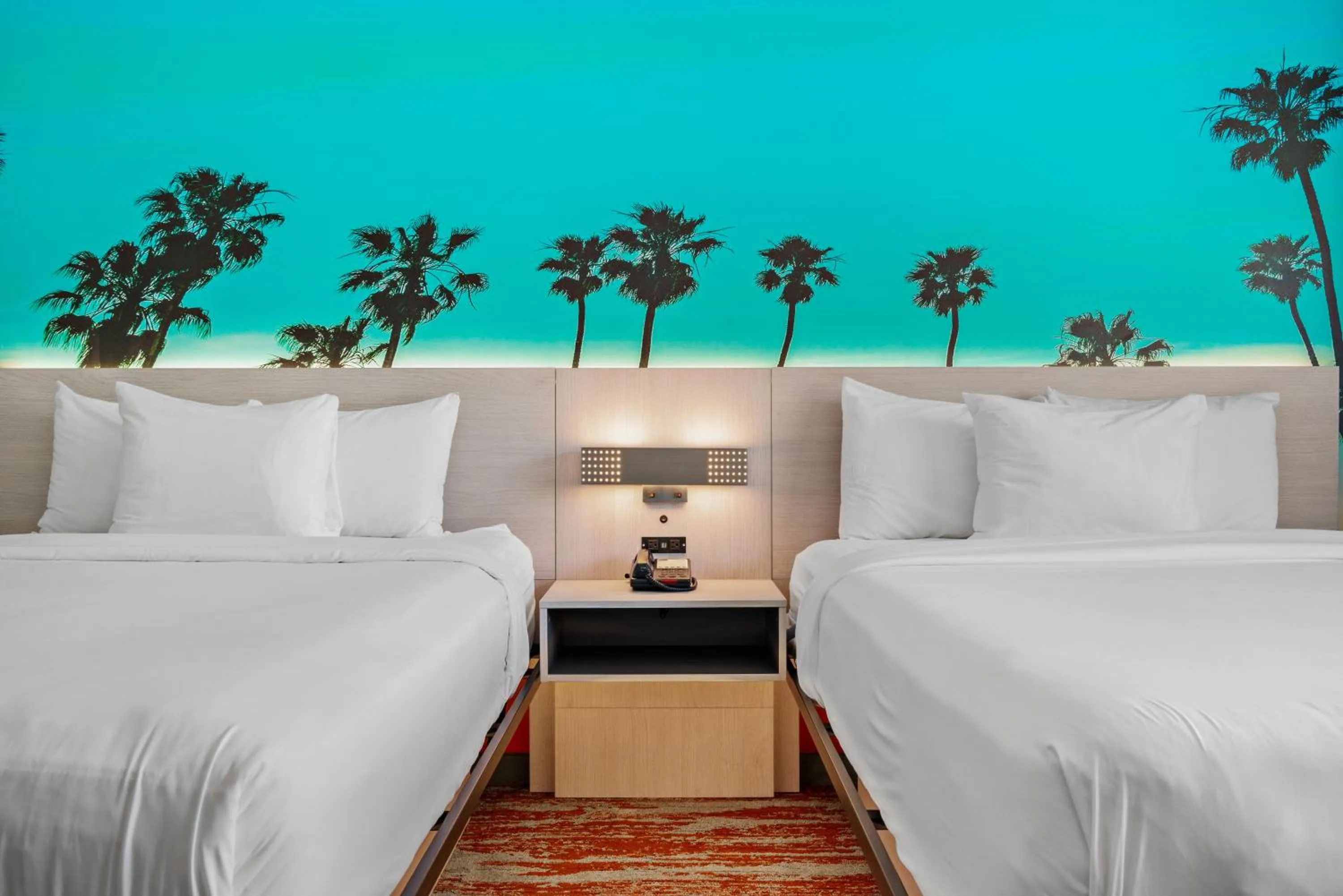 Bed in Avania Inn of Santa Barbara