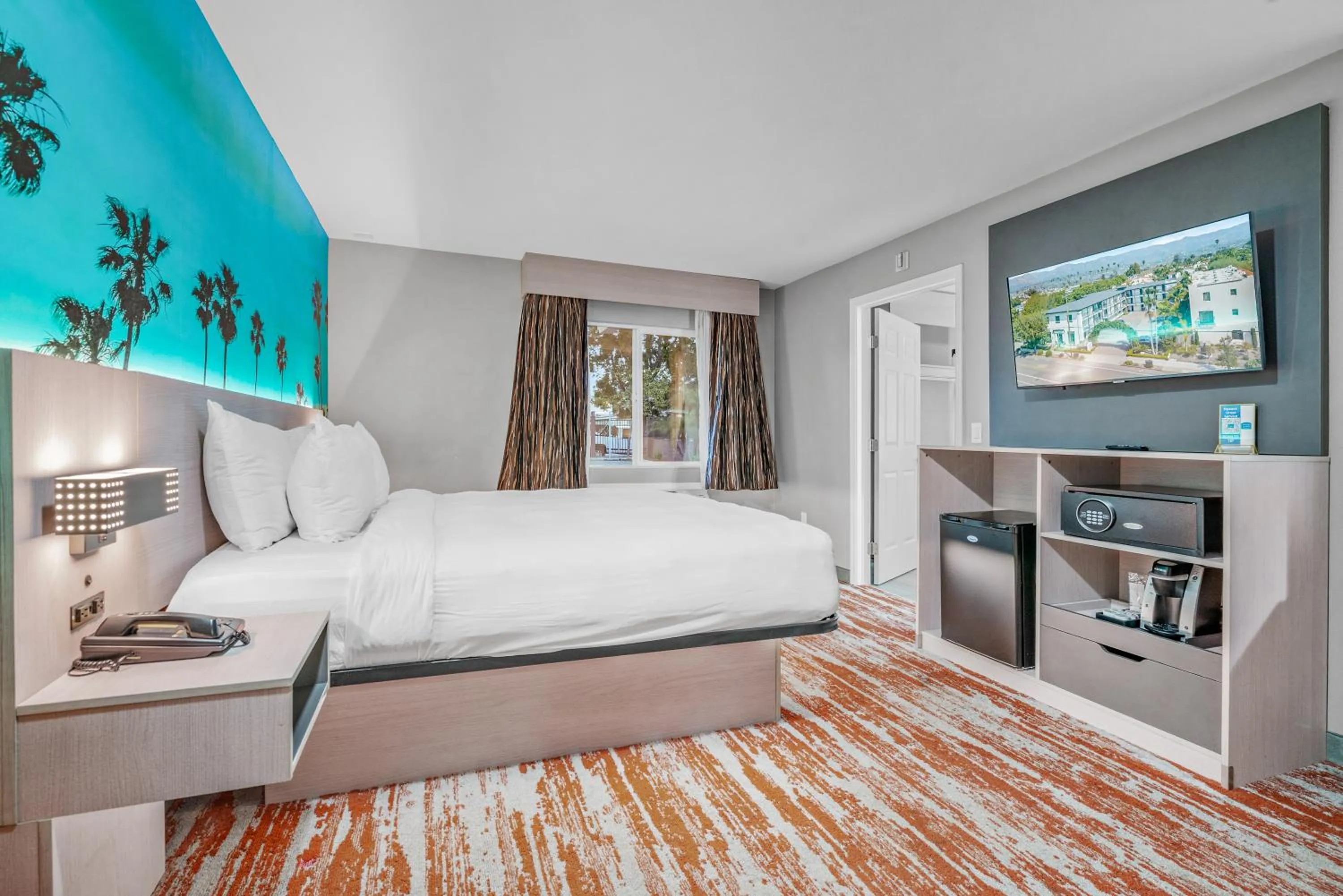 Bedroom, Bed in Avania Inn of Santa Barbara