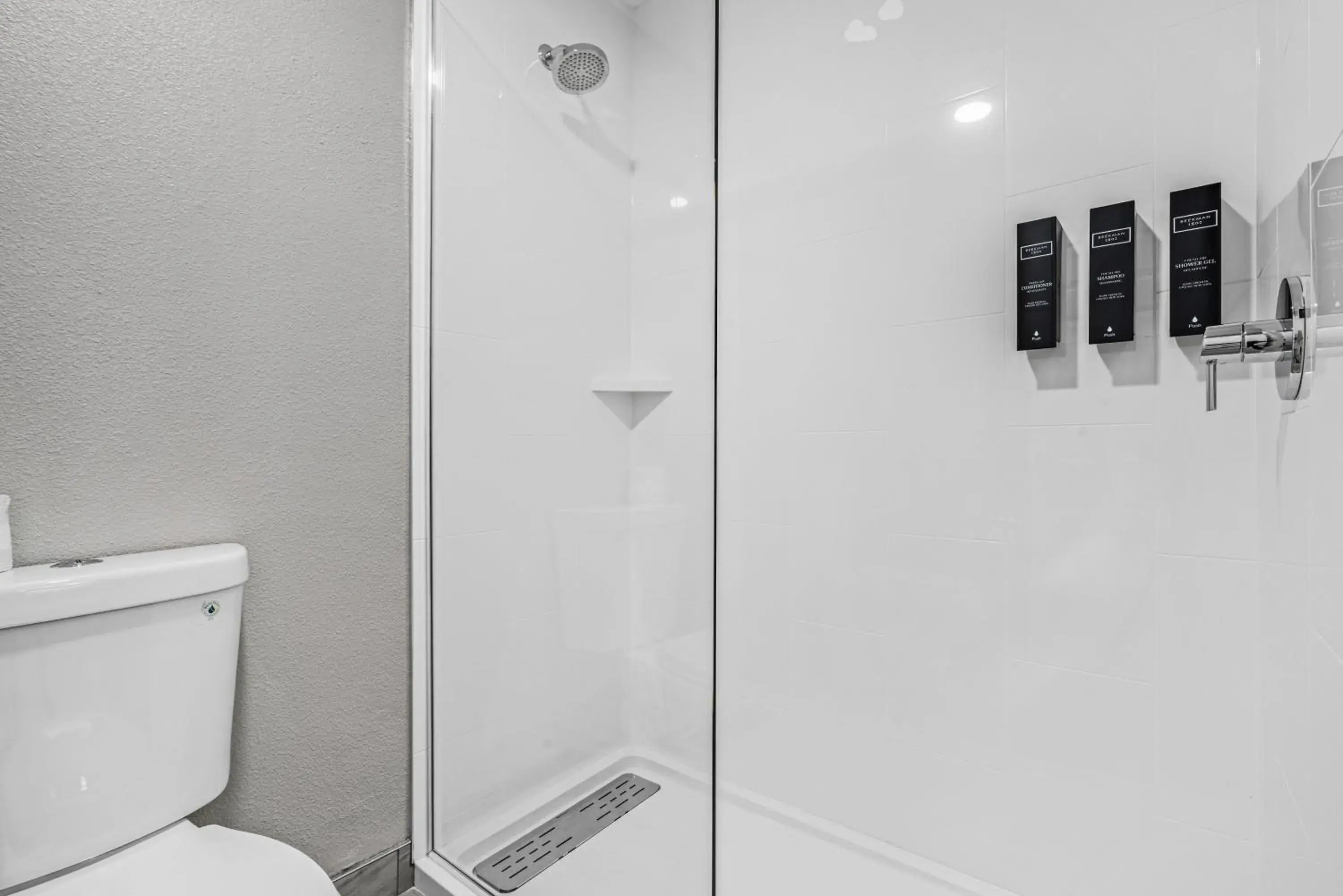 King Suite Balcony in Avania Inn of Santa Barbara King Suite Balcony in Avania Inn of Santa Barbara