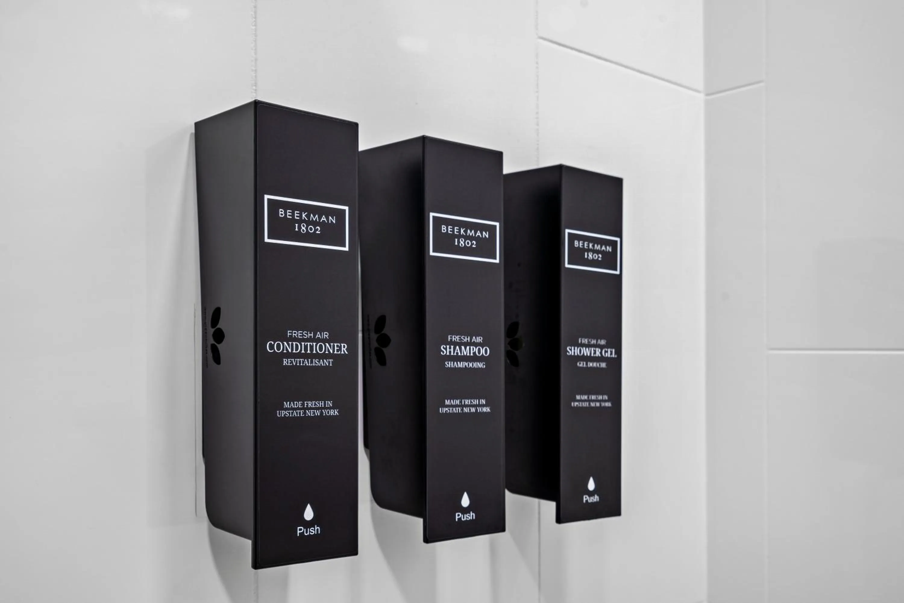 Bathroom in Avania Inn of Santa Barbara