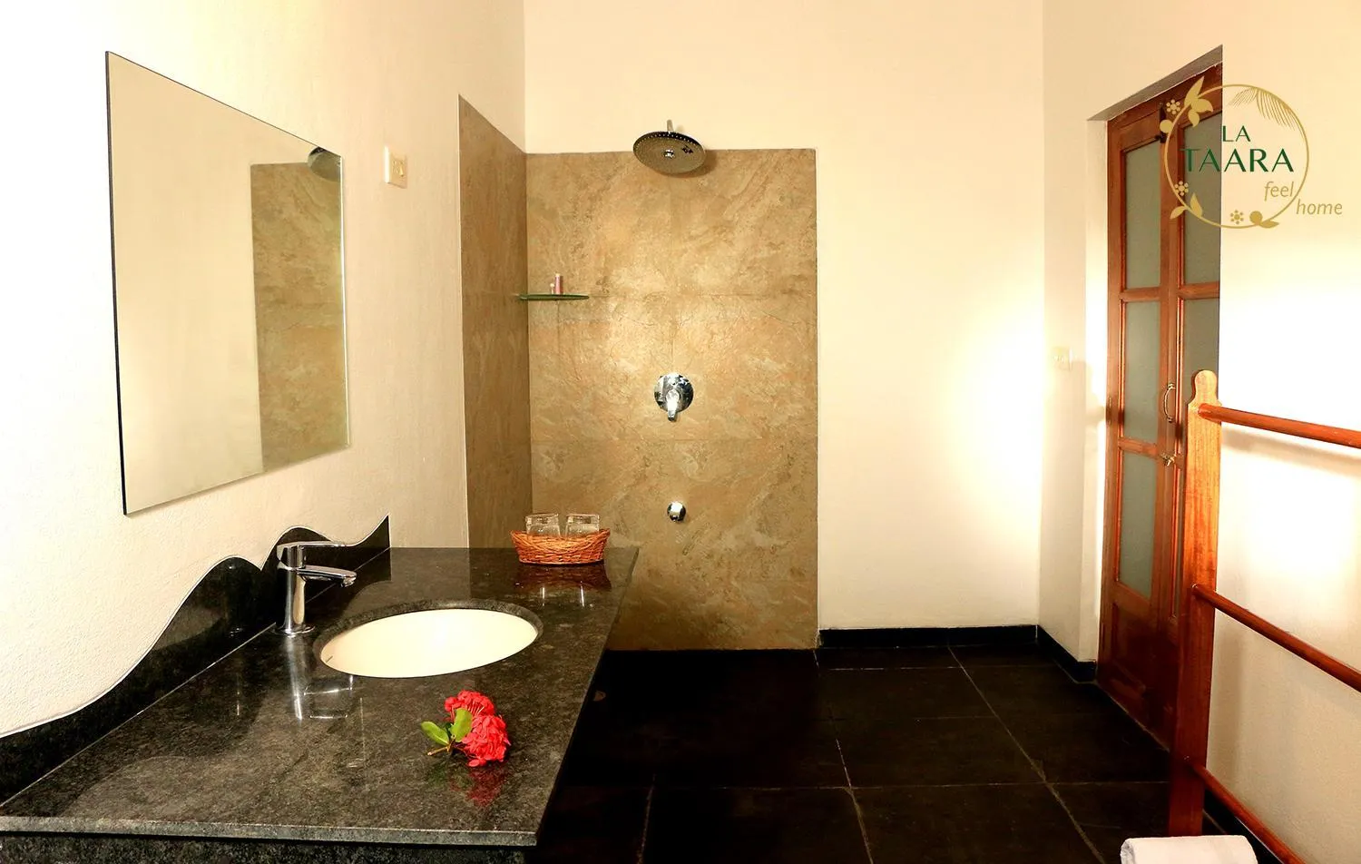 La Taara - Feel Home