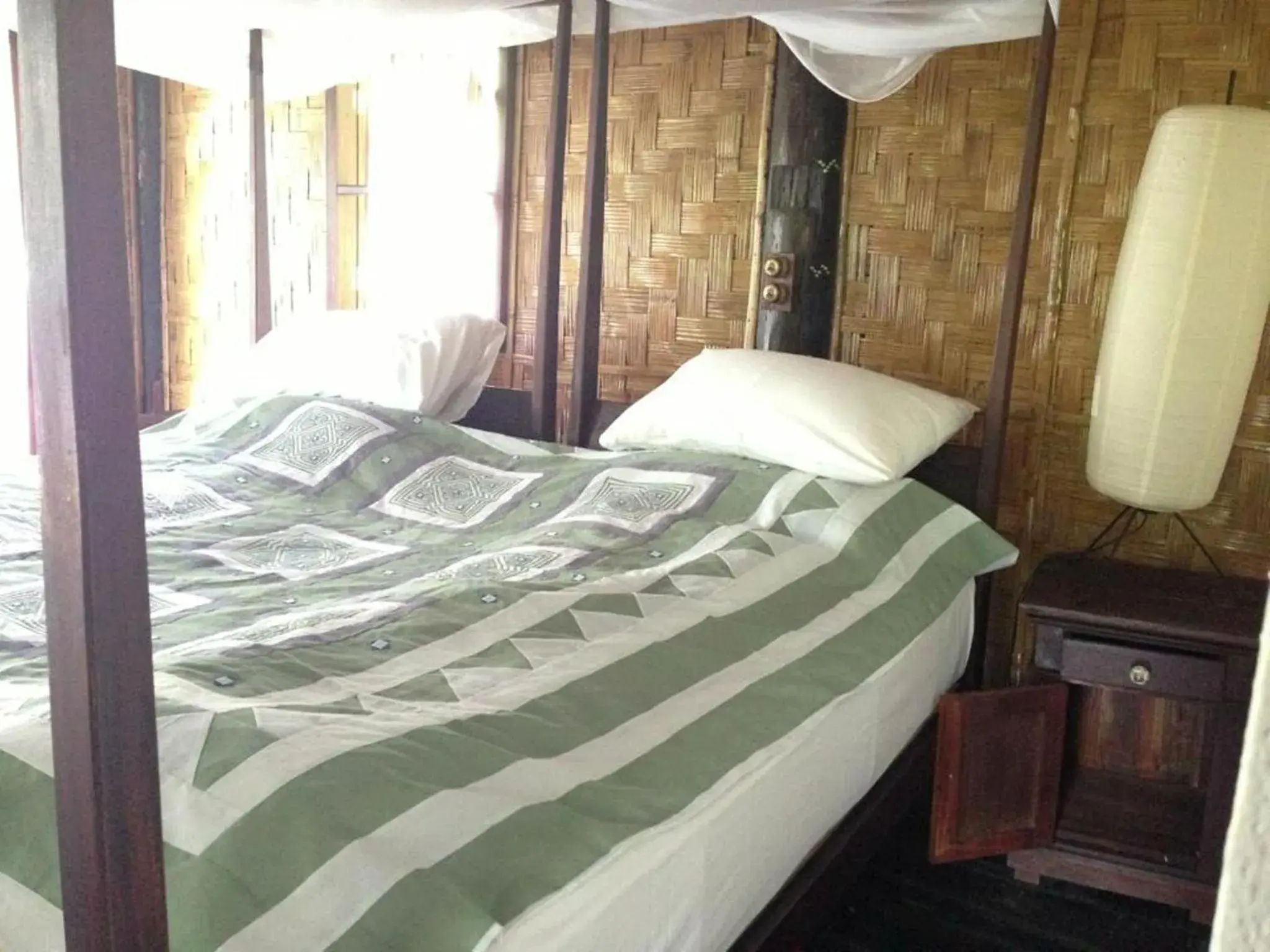 Standard Bungalow in Nong Kiau Riverside Standard Bungalow in Nong Kiau Riverside