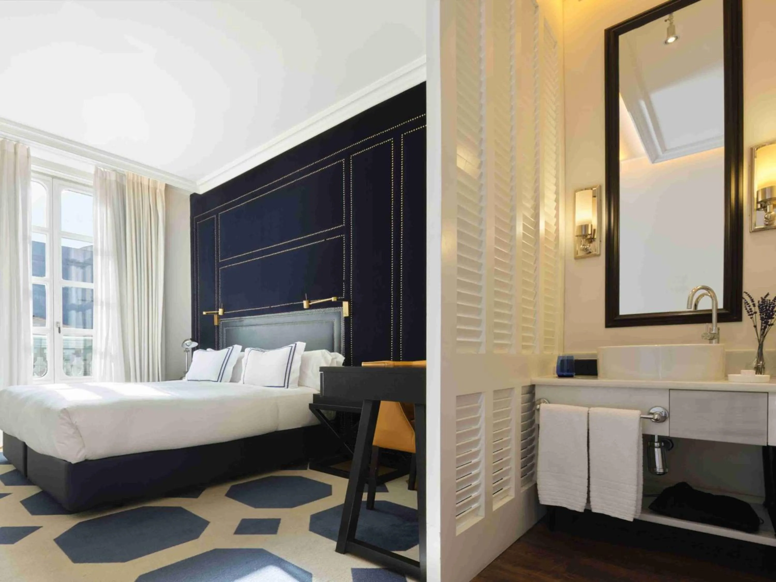 Bedroom, Bed in Only YOU Boutique Hotel Madrid