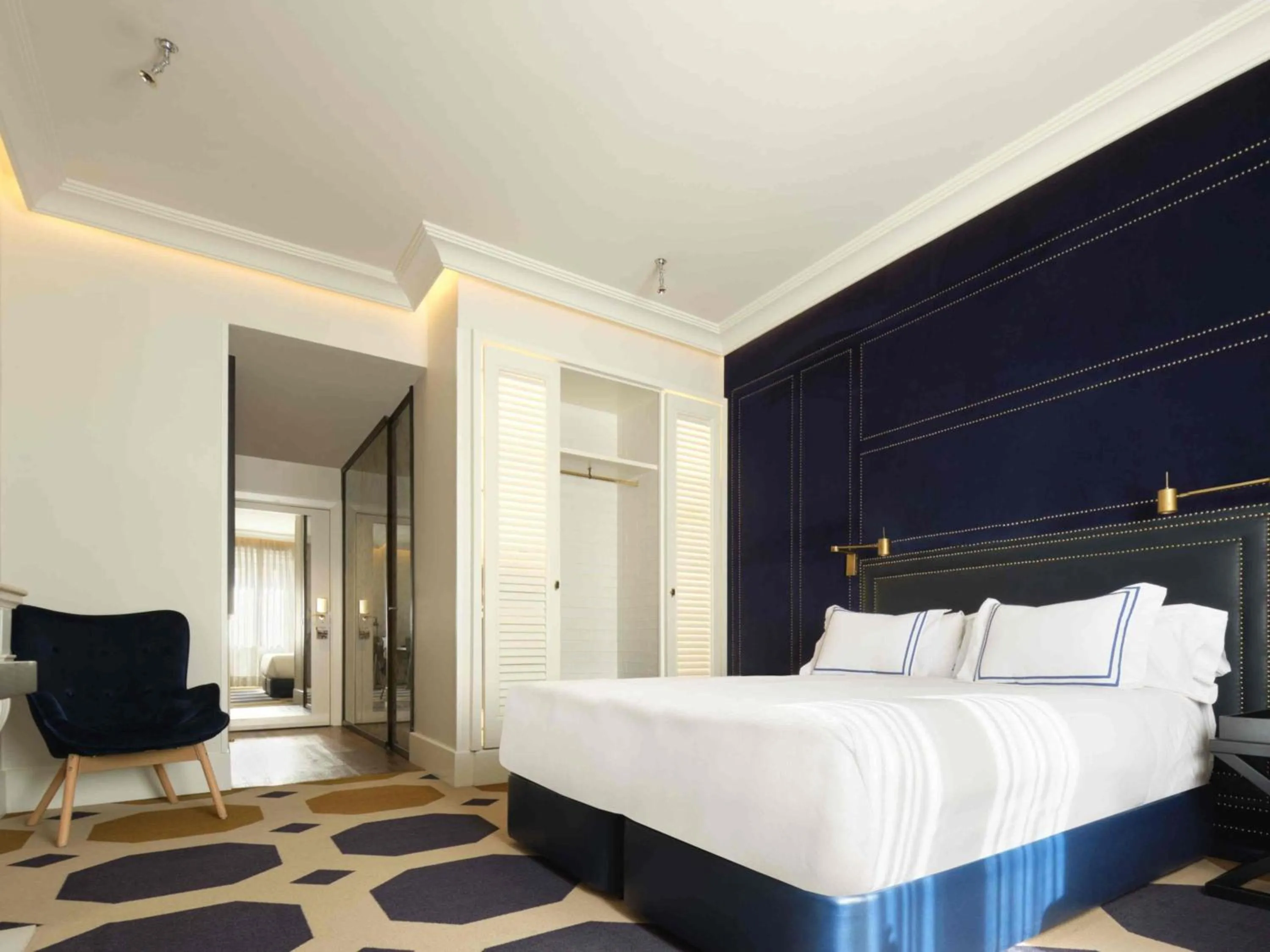 Bed in Only YOU Boutique Hotel Madrid