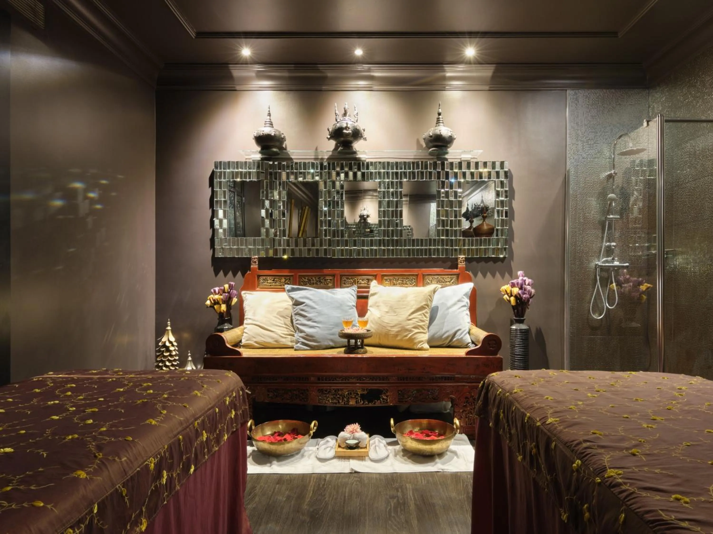 Massage in Only YOU Boutique Hotel Madrid