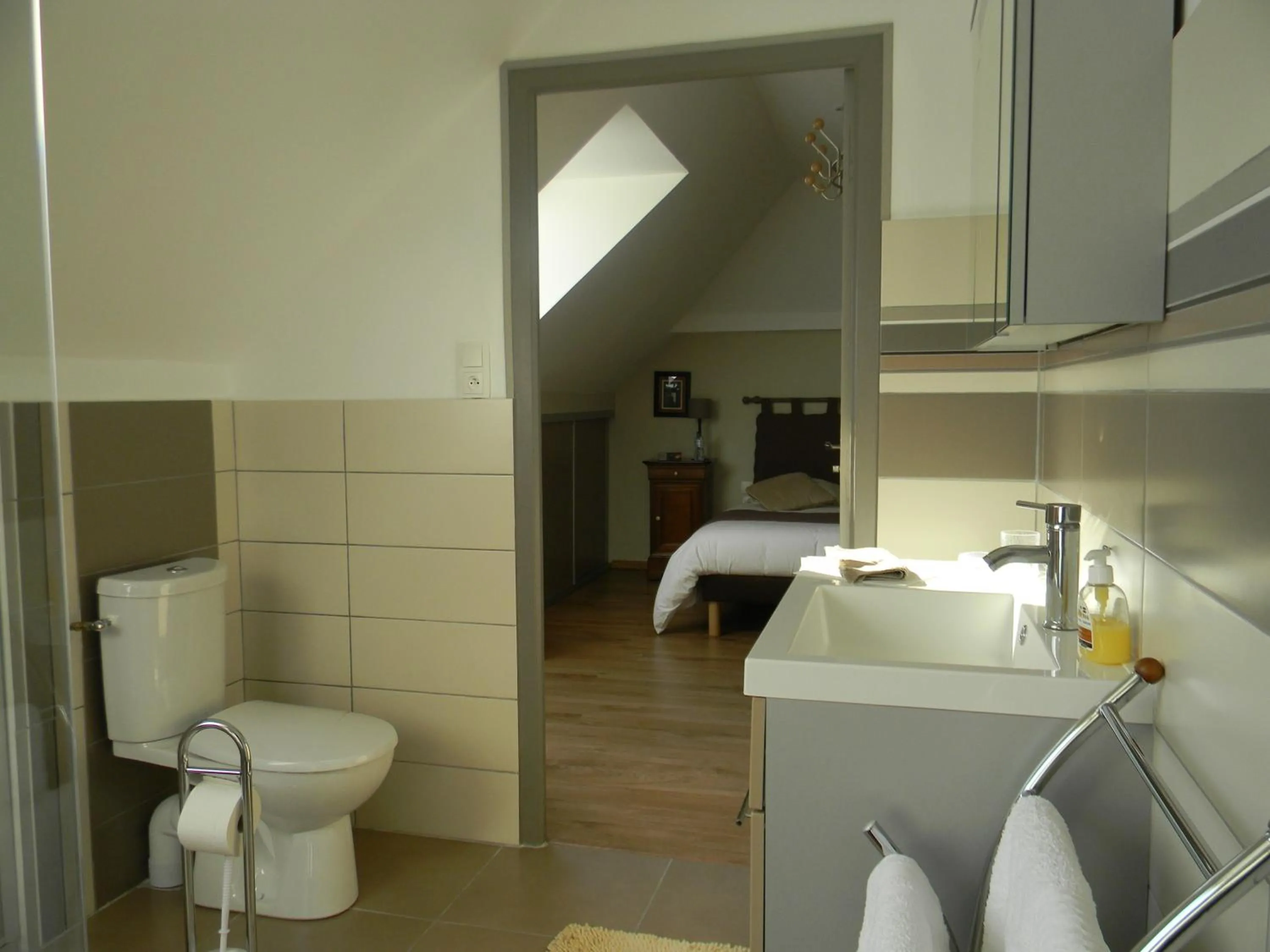 Photo of the whole room, Bed in Maison Magdala