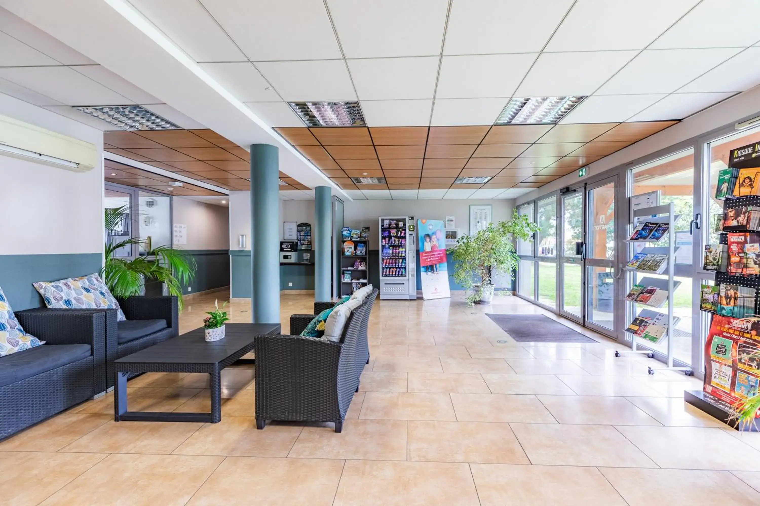 Lobby or reception in Appart'City Classic Nantes - Carquefou Lobby or reception in Appart'City Classic Nantes - Carquefou