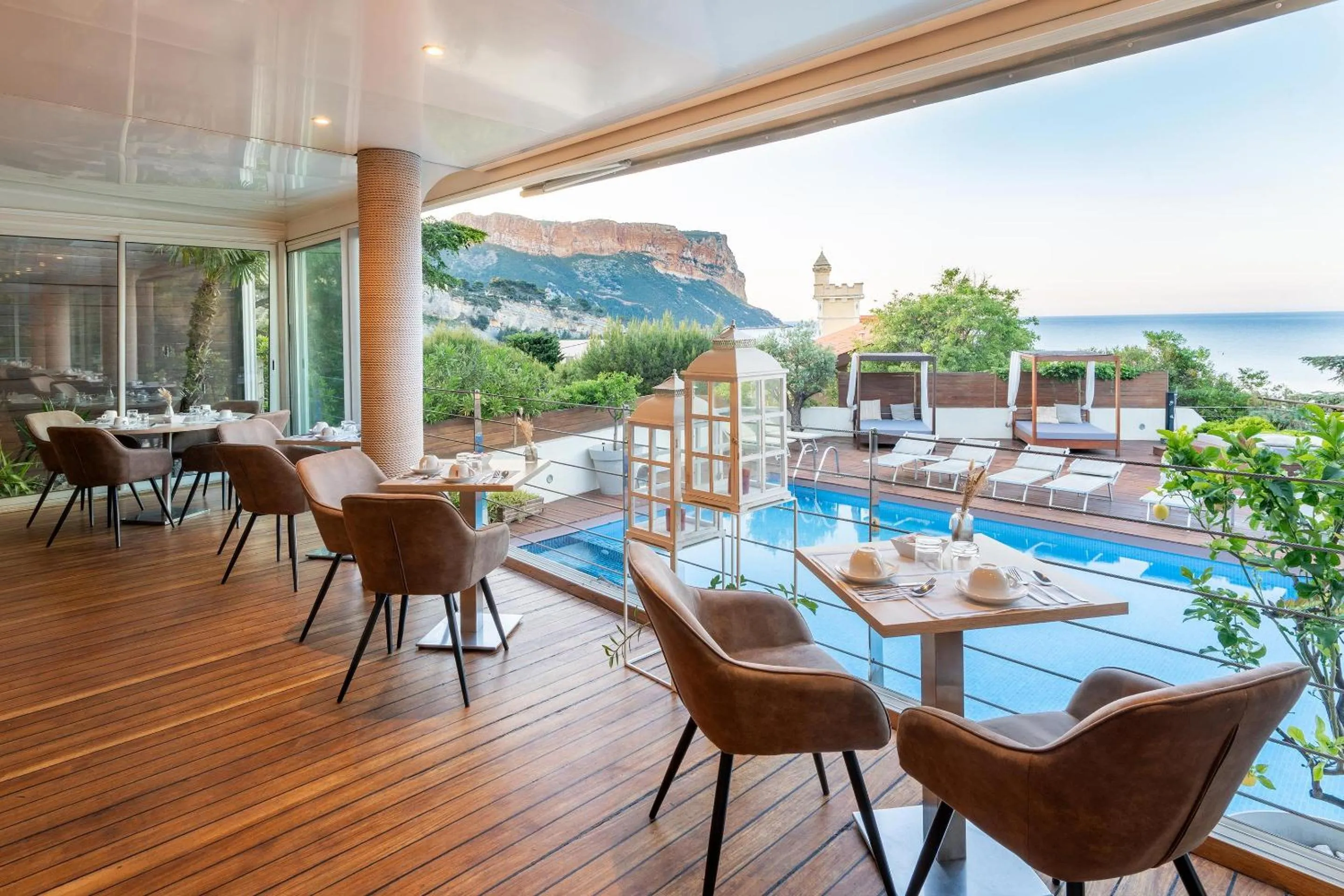 Breakfast in Best Western Plus Hôtel la Rade