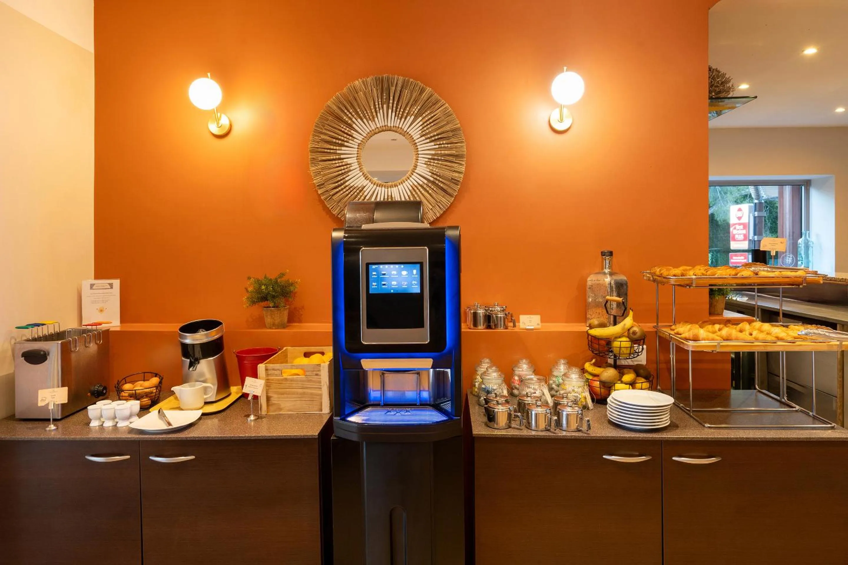 Buffet breakfast in Best Western Plus Hôtel la Rade