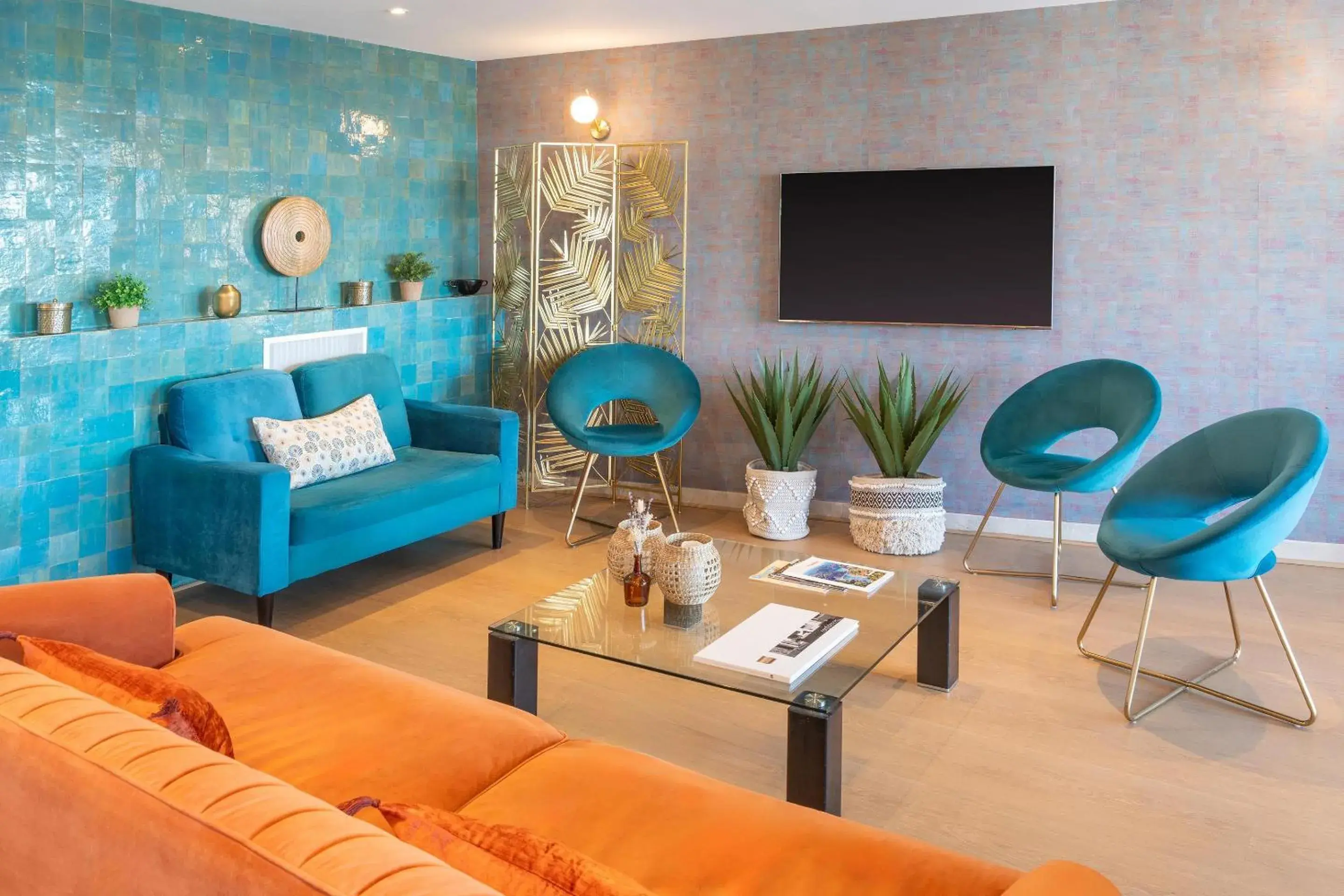 Lobby or reception in Best Western Plus Hôtel la Rade Lobby or reception in Best Western Plus Hôtel la Rade